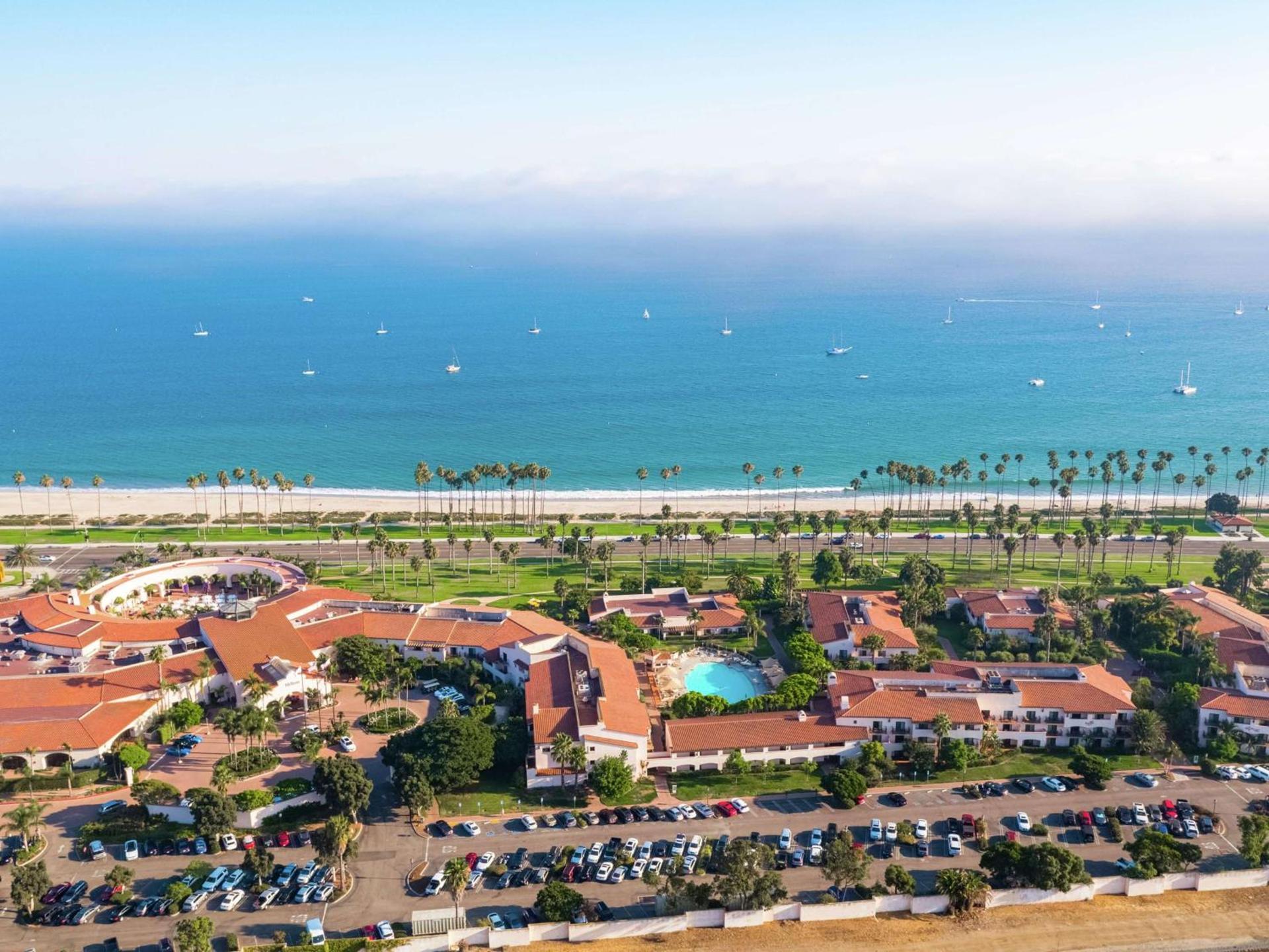 Hilton Santa Barbara Beachfront Resort photo 7