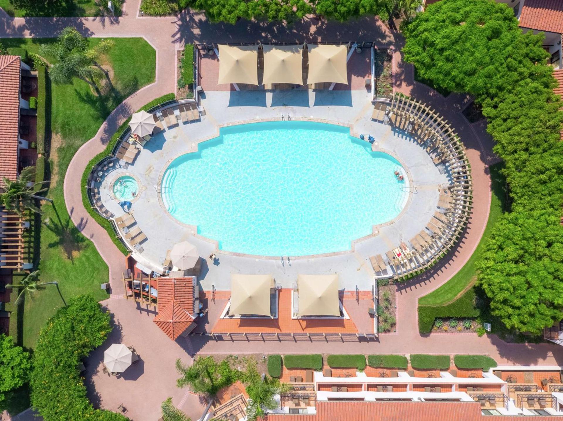 Hilton Santa Barbara Beachfront Resort photo 10