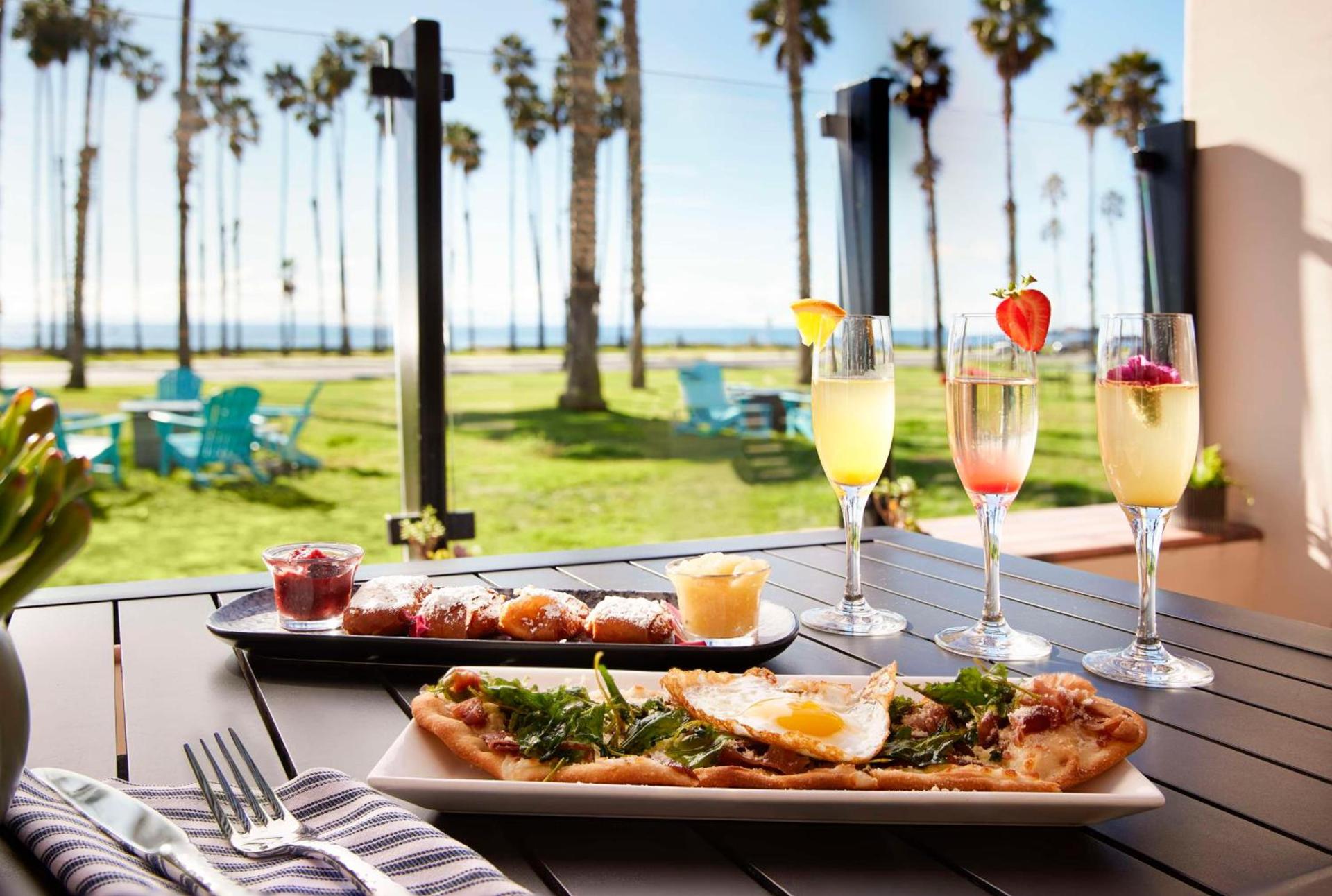 Hilton Santa Barbara Beachfront Resort photo 13