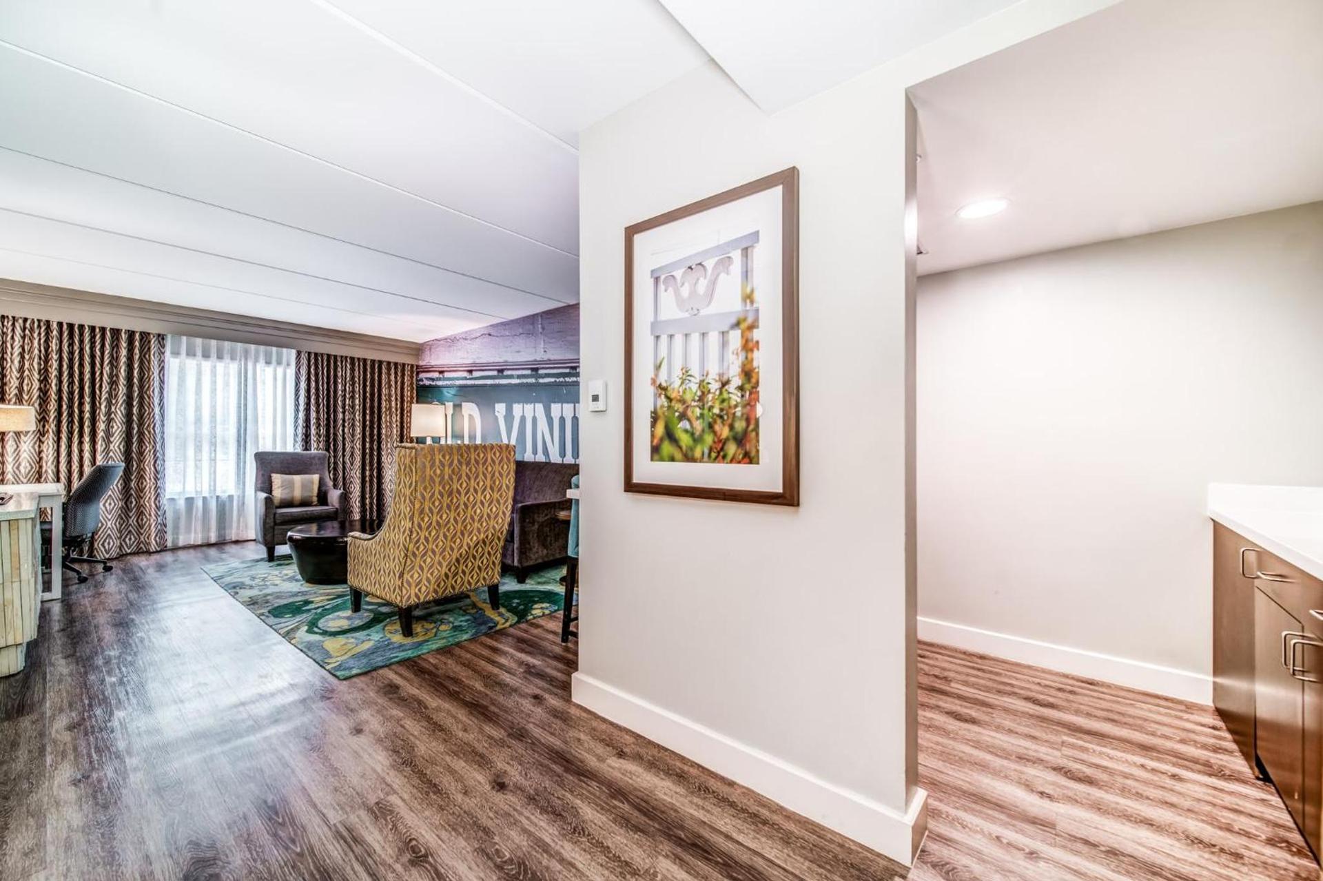Hotel Indigo Atlanta-Vinings Ballpark Area by IHG photo 31