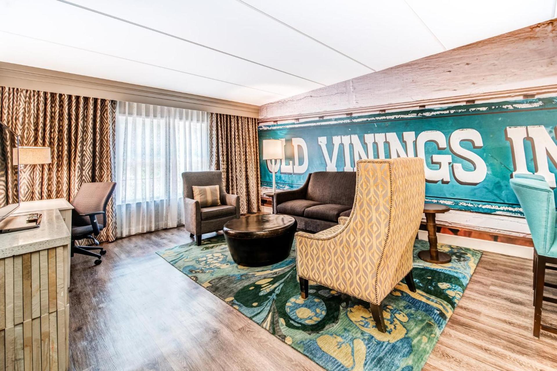 Hotel Indigo Atlanta-Vinings Ballpark Area by IHG photo 37