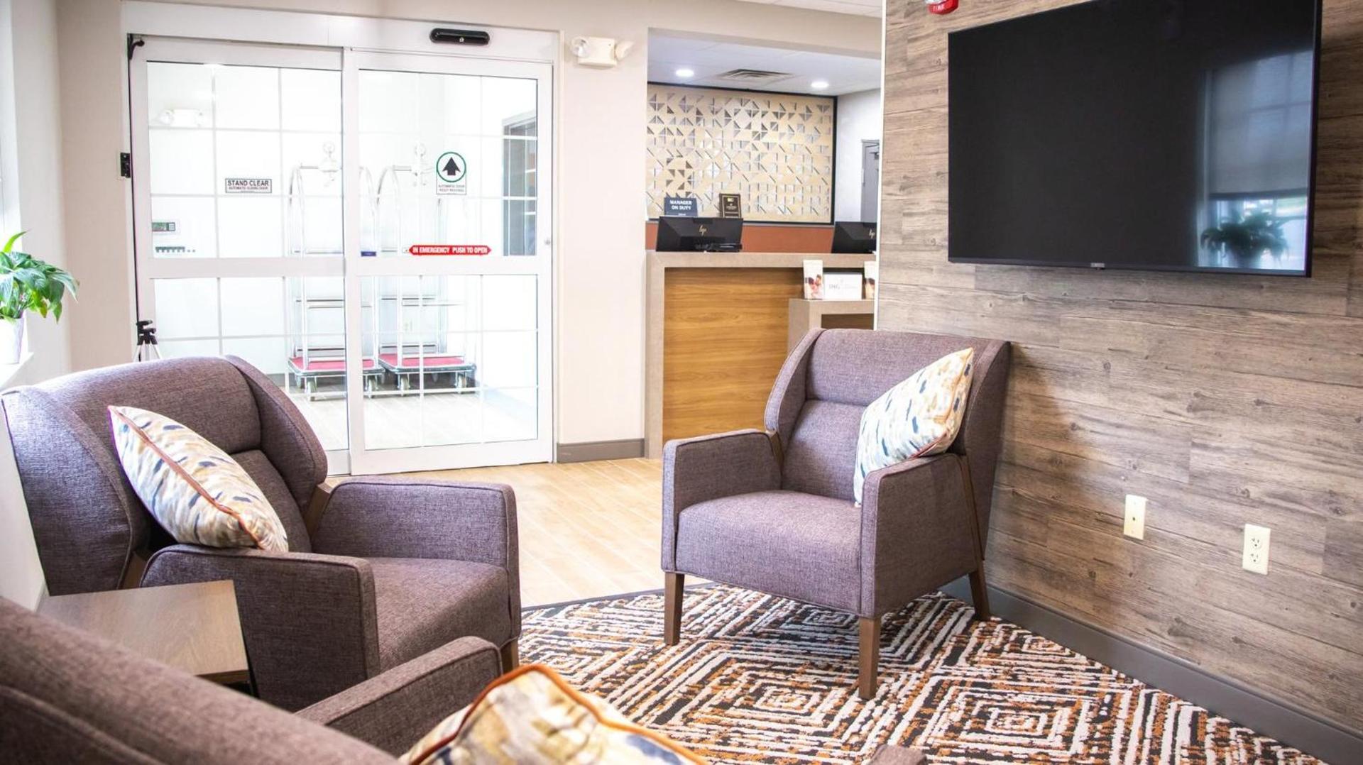 Candlewood Suites - Peoria at Grand Prairie by IHG photo 39