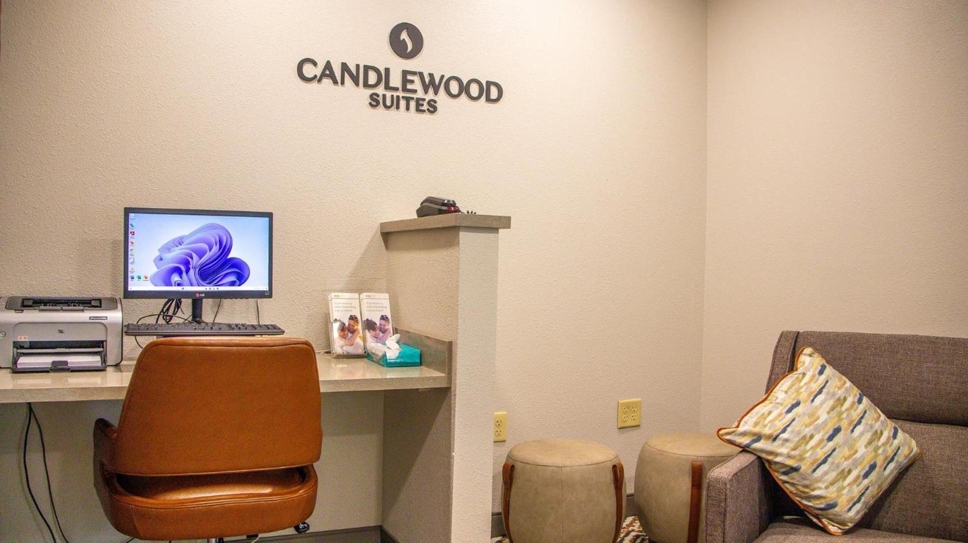 Candlewood Suites - Peoria at Grand Prairie by IHG photo 45