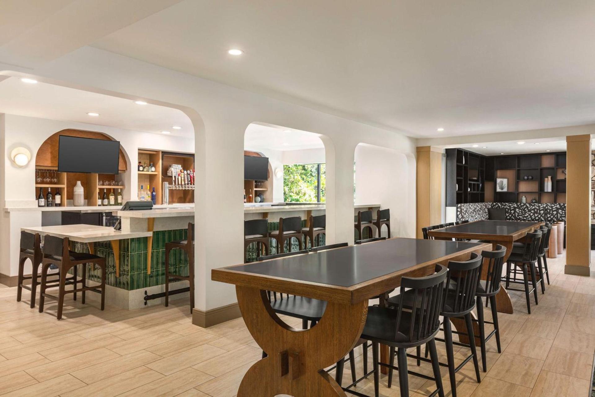 Hilton Garden Inn Monterey photo 84
