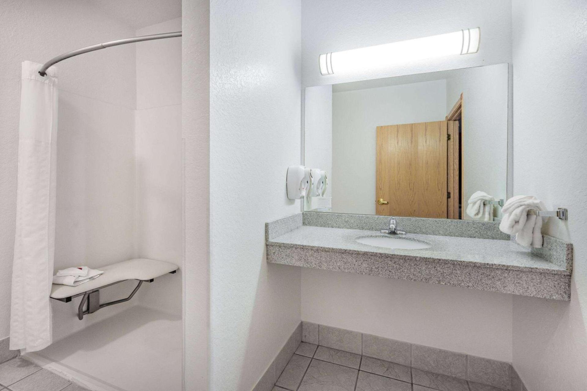 Ramada by Wyndham Keystone Near Mt Rushmore photo 34