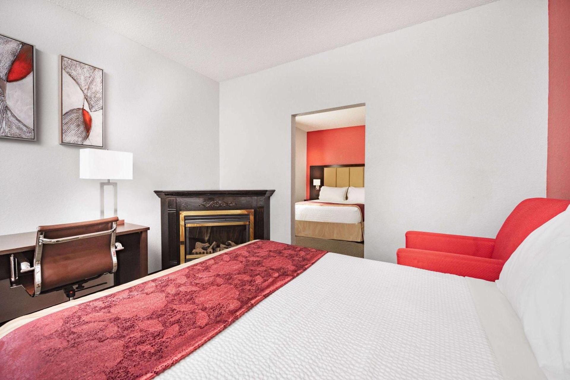 Ramada by Wyndham Keystone Near Mt Rushmore photo 46