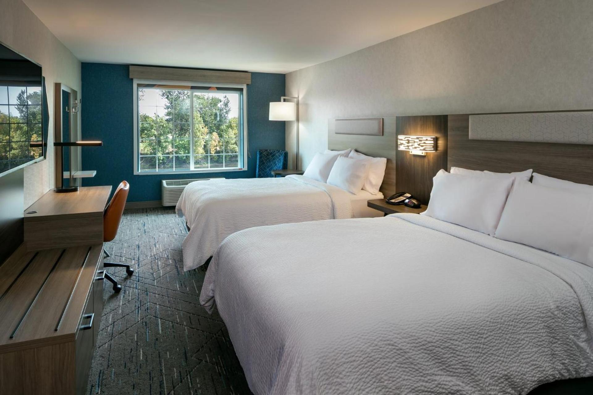 Holiday Inn Express Corvallis-On the River by IHG photo 64