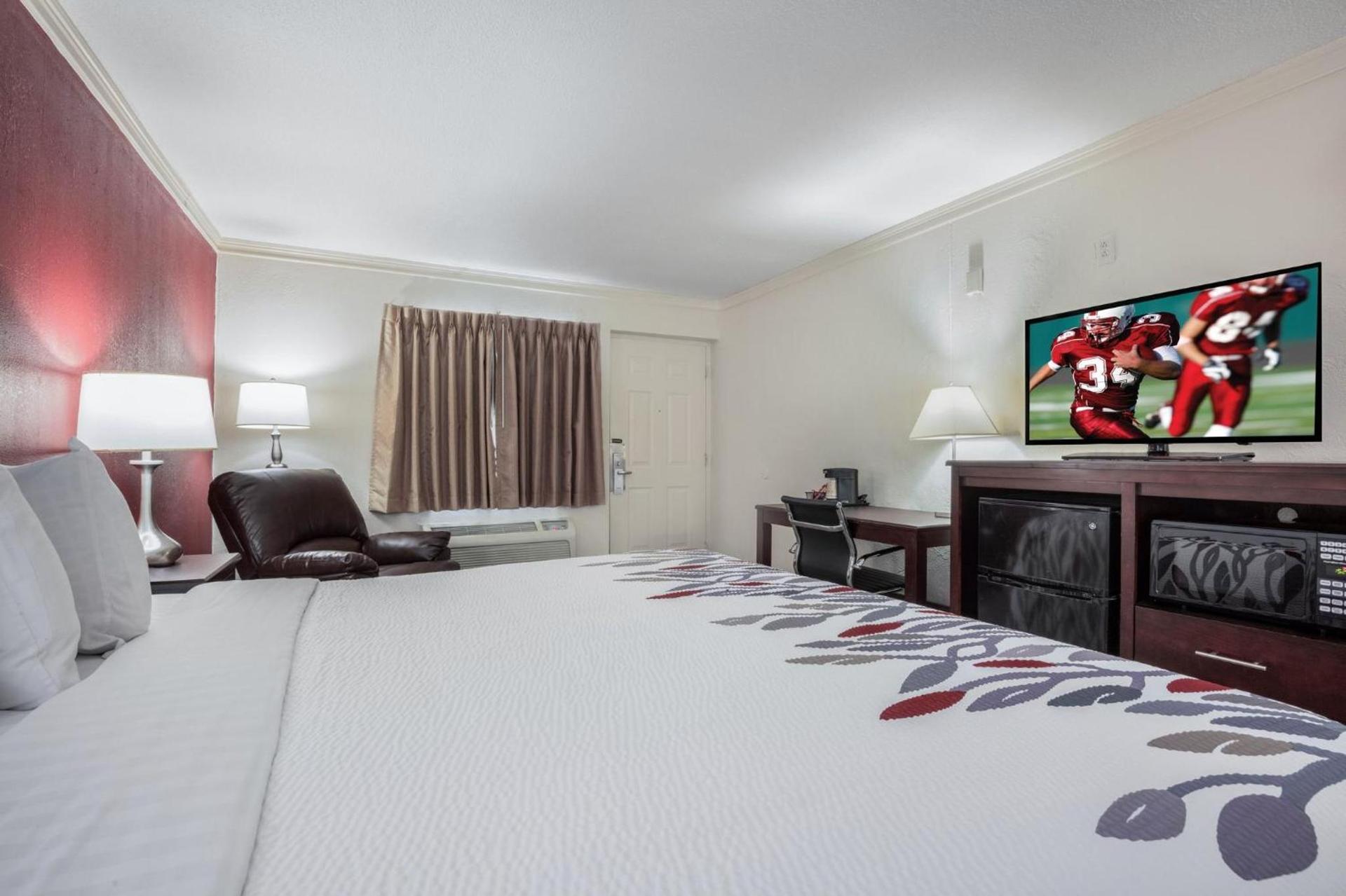 Days Inn by Wyndham Forrest City I 40 photo 17