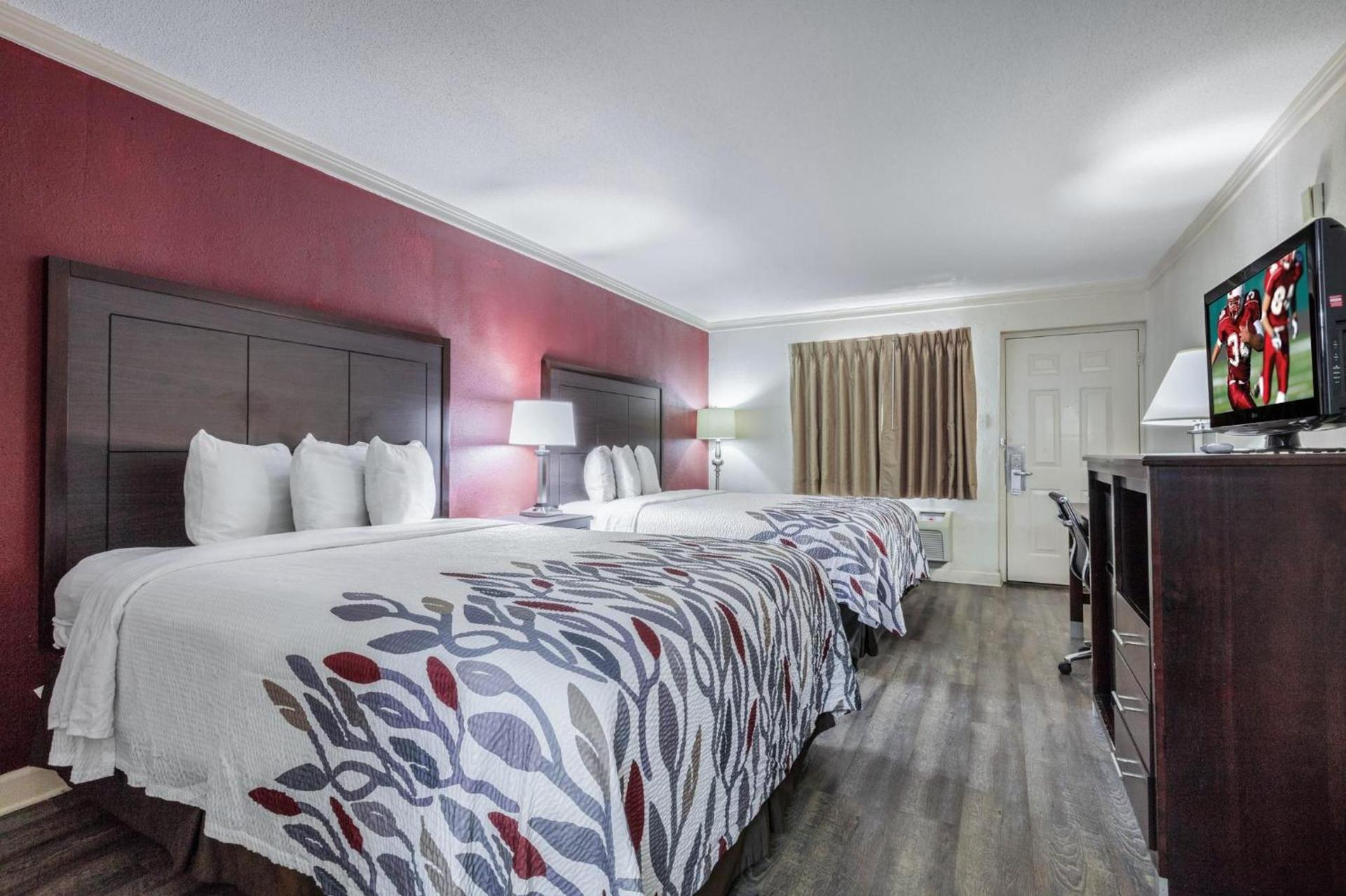 Days Inn by Wyndham Forrest City I 40 photo 11