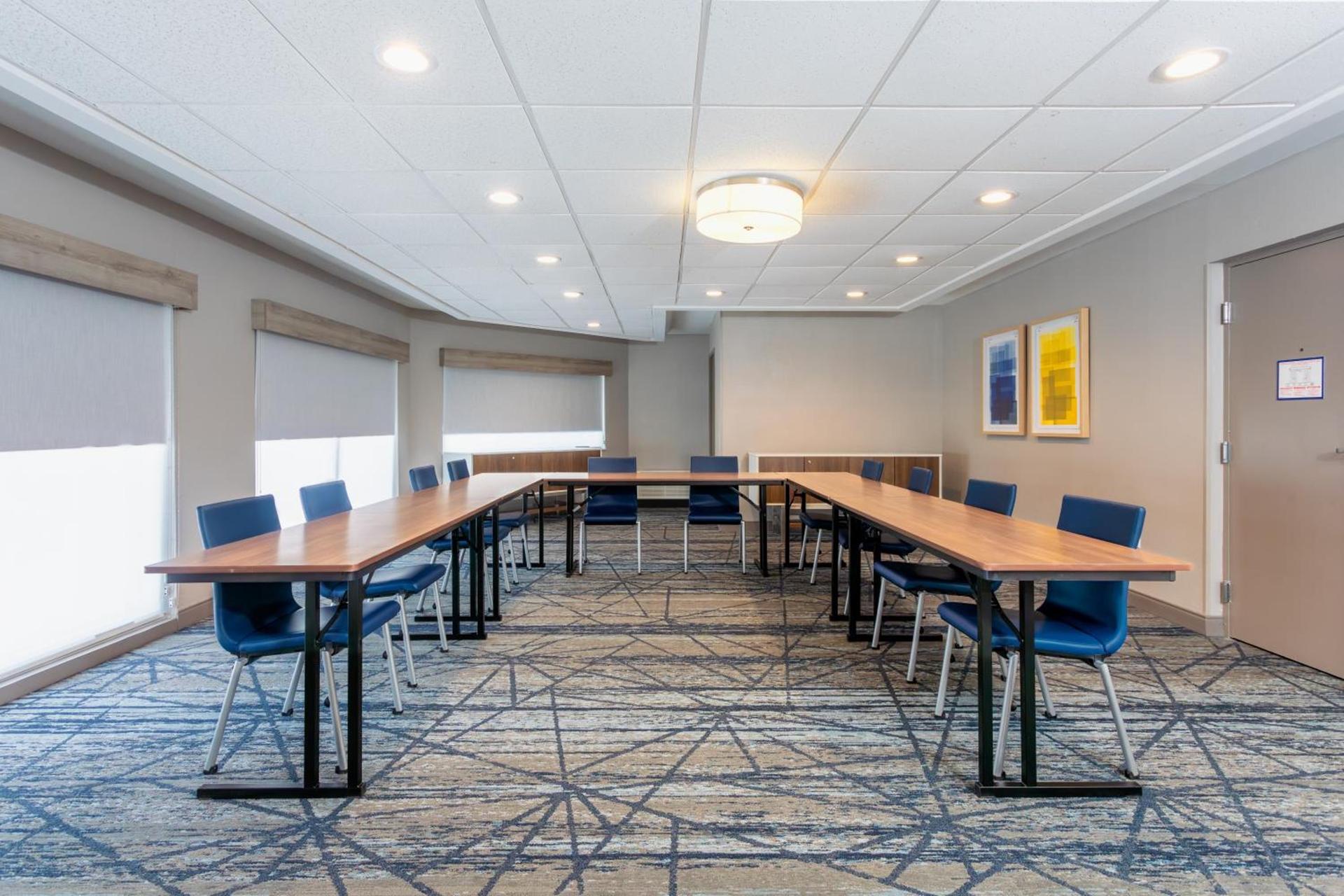 Holiday Inn Express Hotel Clearwater East - ICOT Center by IHG photo 14