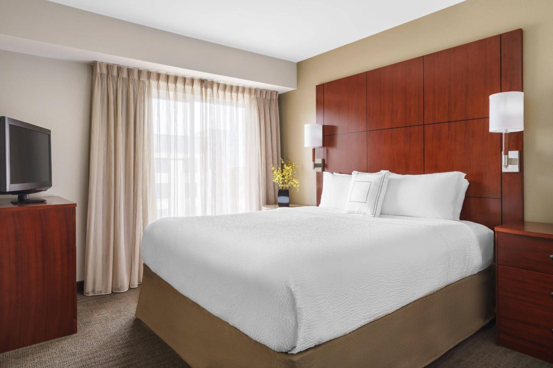 Residence Inn by Marriott Charleston North/Ashley Phosphate photo 13