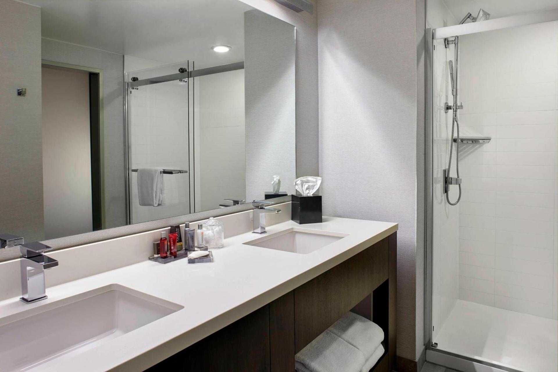 Marriott Birmingham Grandview photo 16
