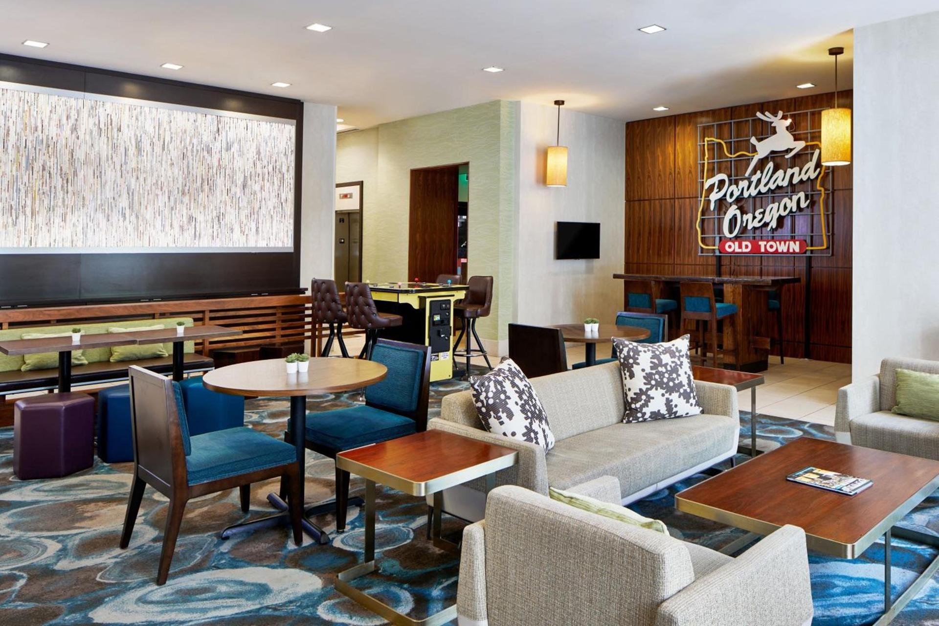 Courtyard by Marriott Portland City Center photo 4