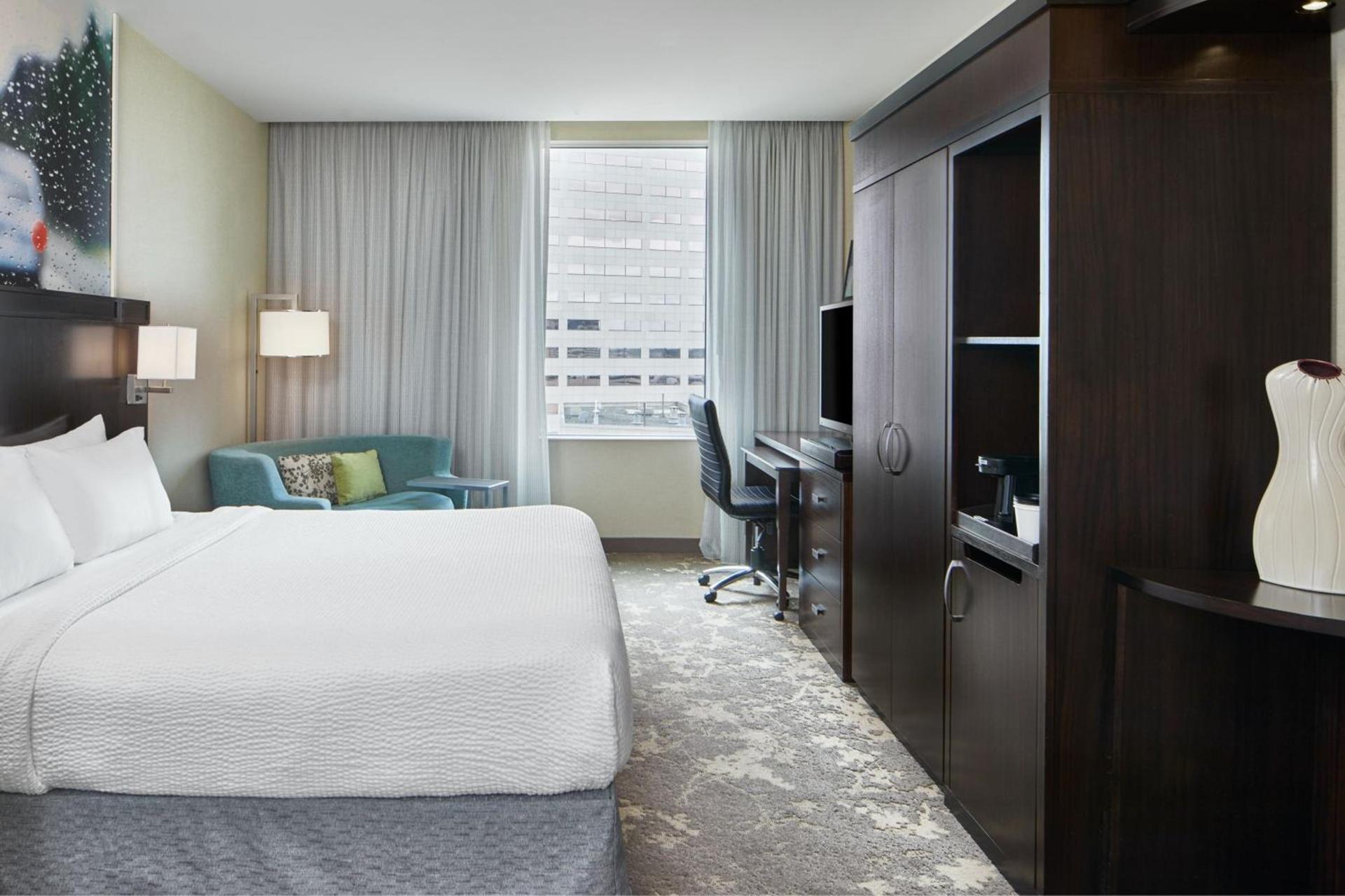 Courtyard by Marriott Portland City Center photo 8