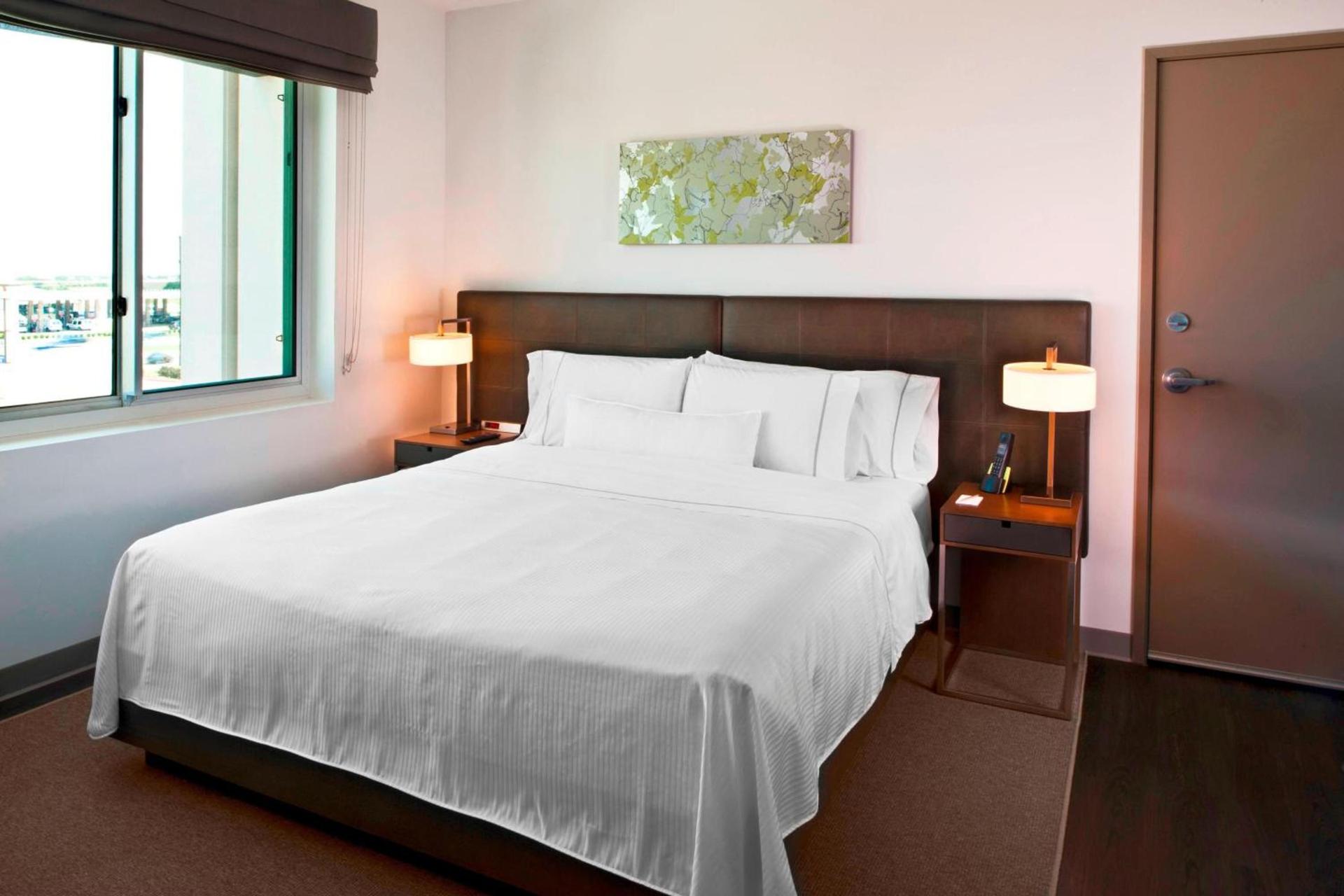 Element by Marriott Dallas Fort Worth Airport North photo 4