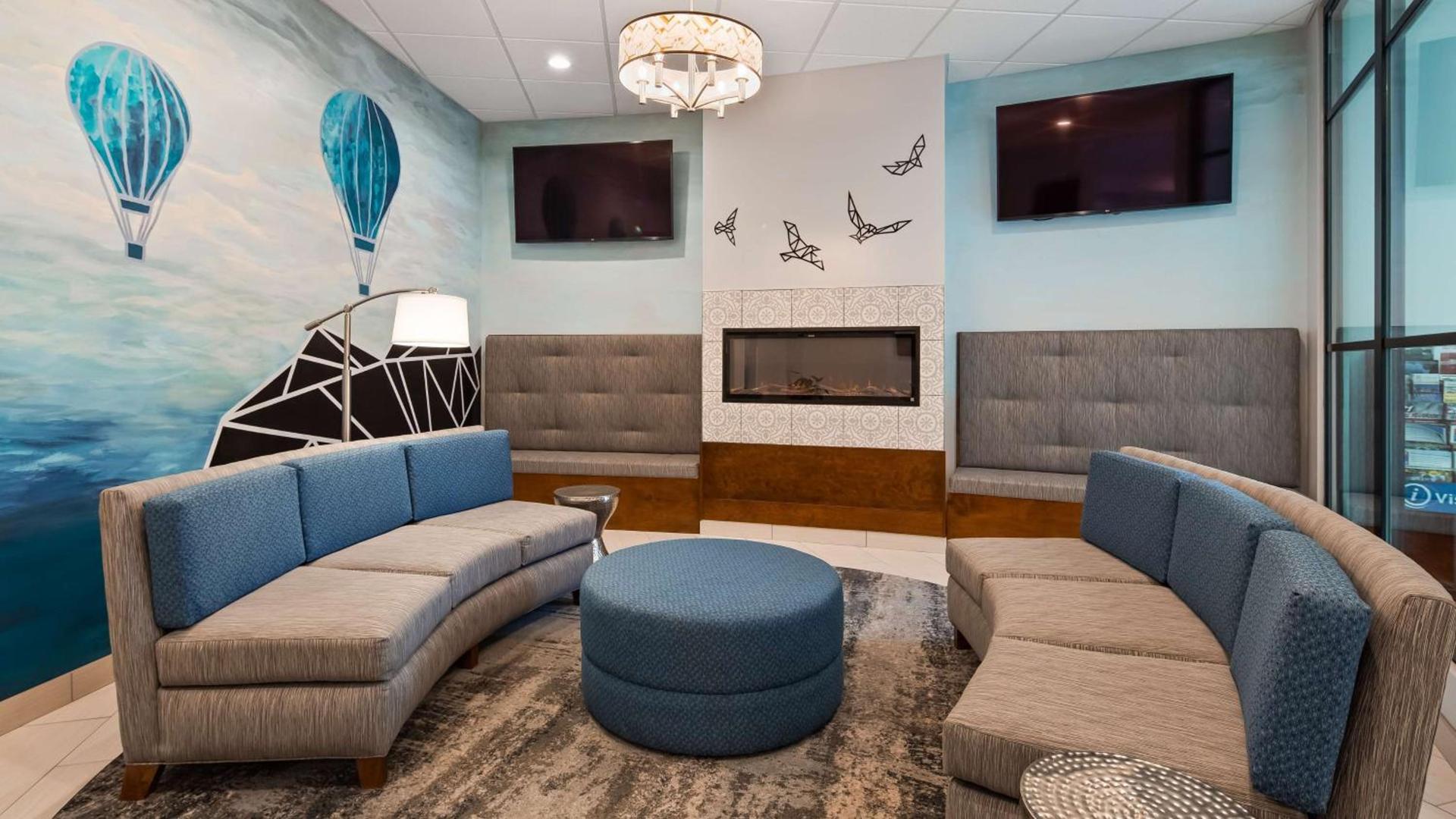 Best Western Plus Wausau Tower Inn photo 37