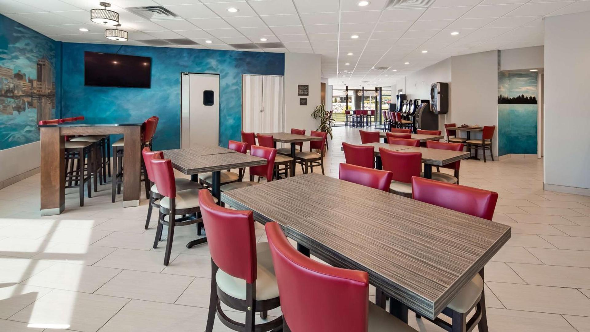 Best Western Plus Wausau Tower Inn photo 48