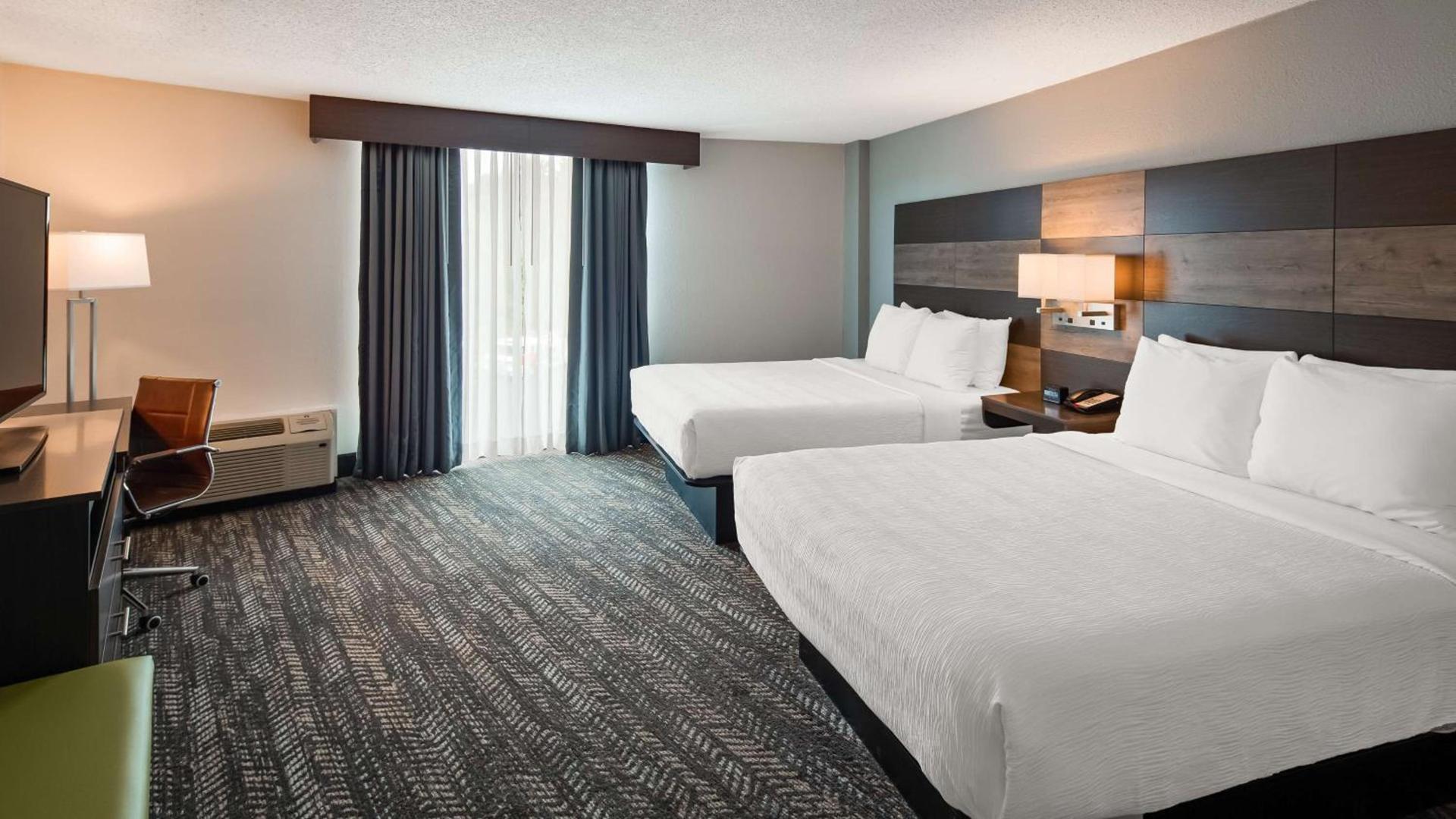 Best Western Plus Wausau Tower Inn photo 10