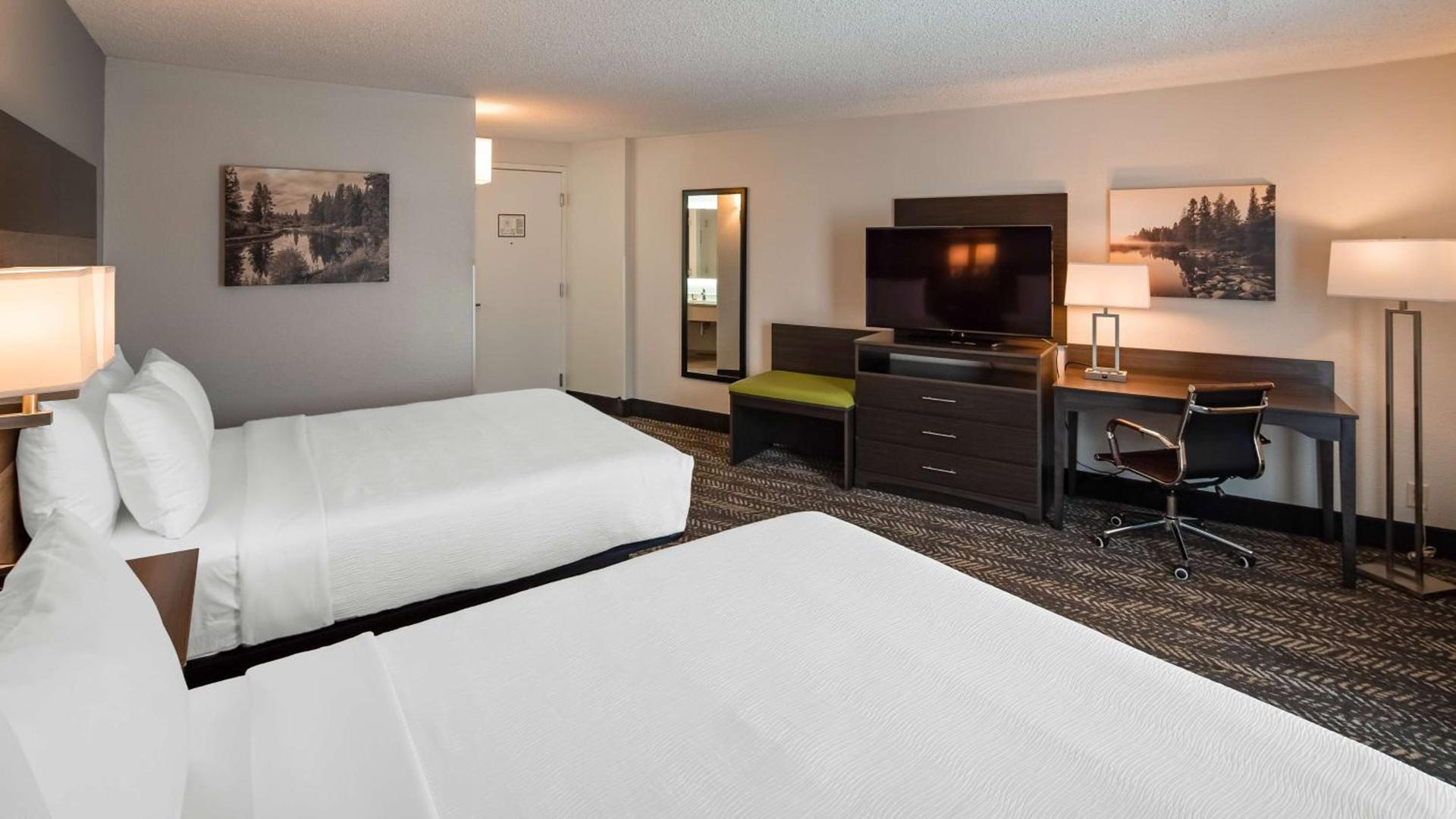 Best Western Plus Wausau Tower Inn photo 2