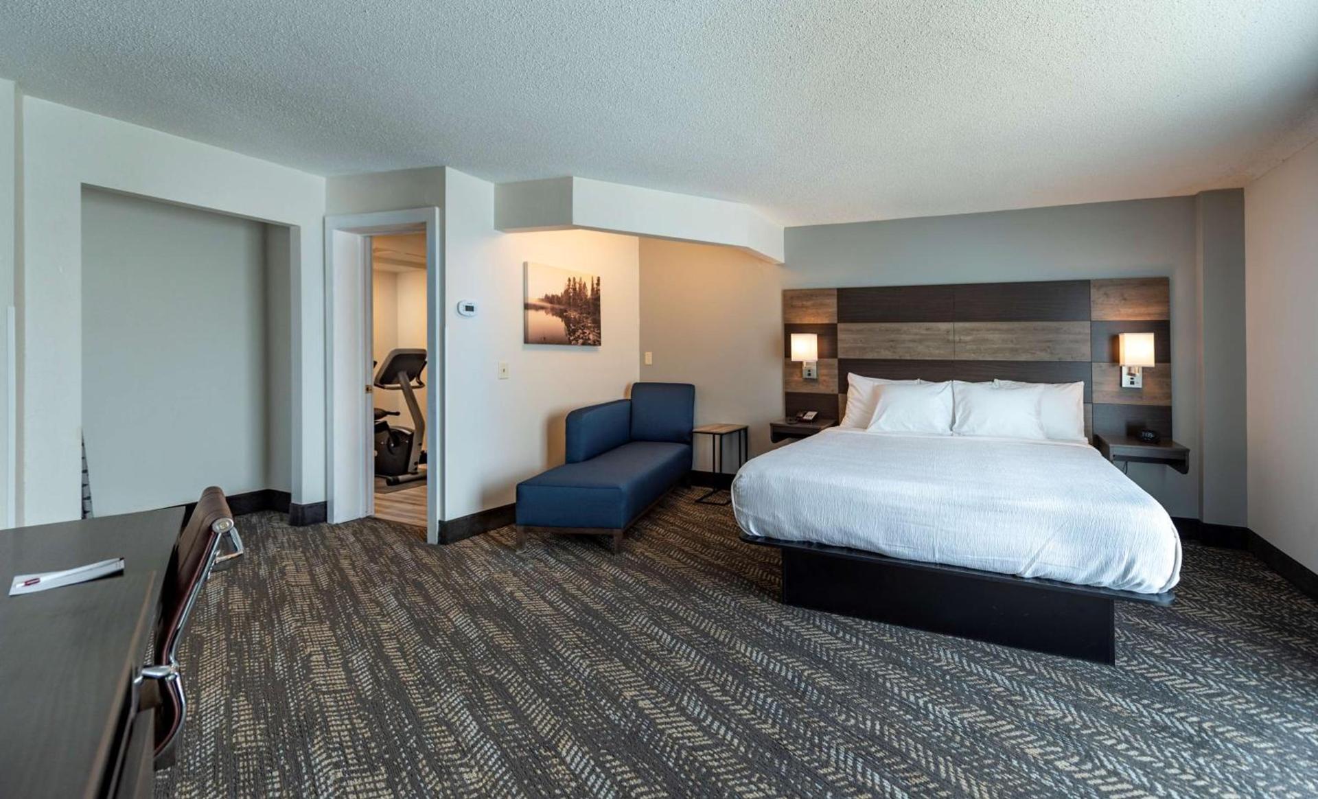 Best Western Plus Wausau Tower Inn photo 26