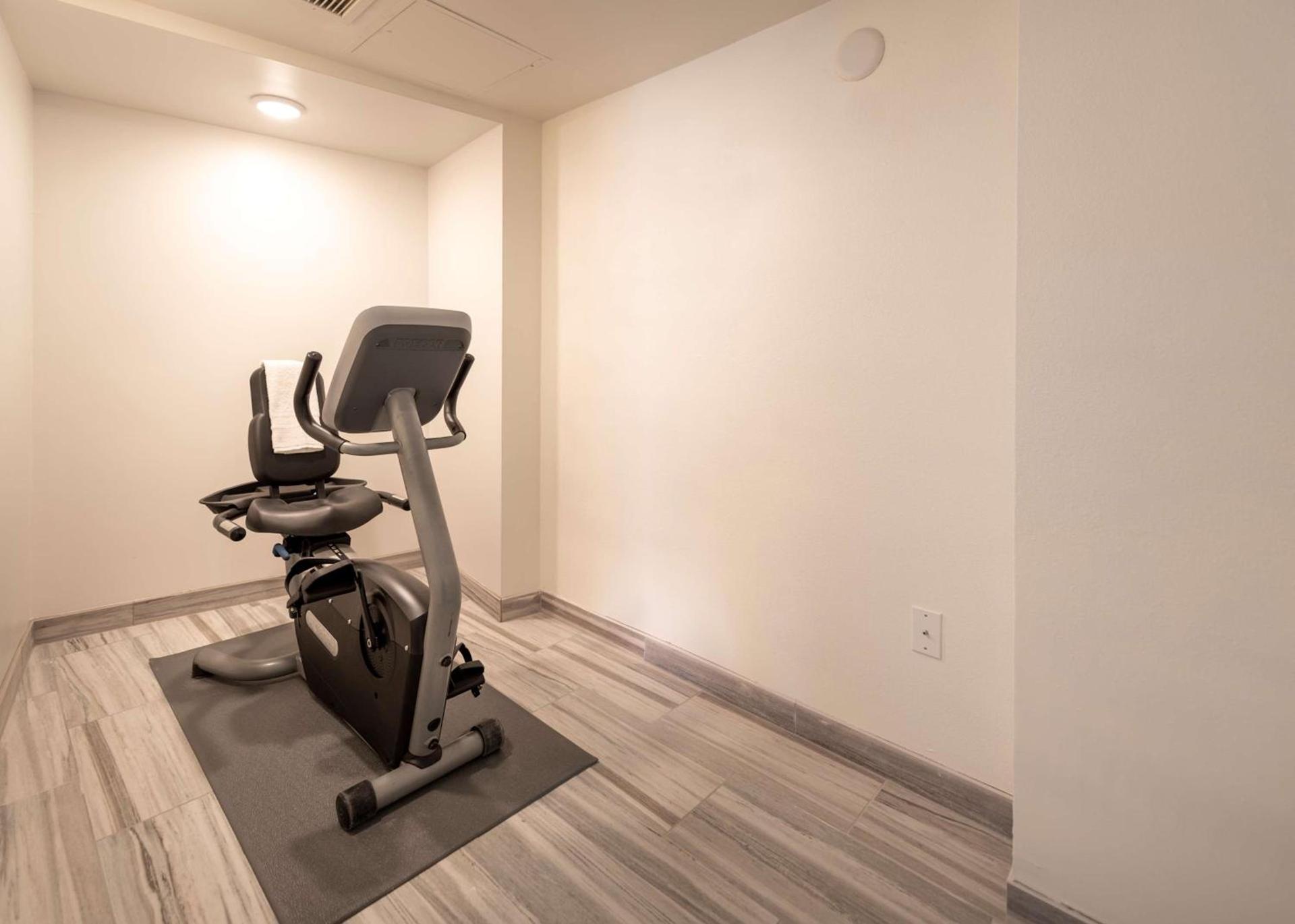 Best Western Plus Wausau Tower Inn photo 30