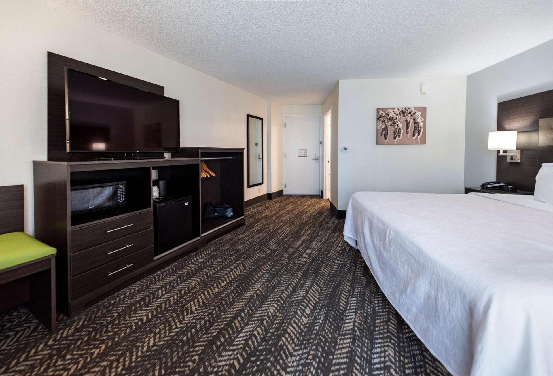 Best Western Plus Wausau Tower Inn photo 32