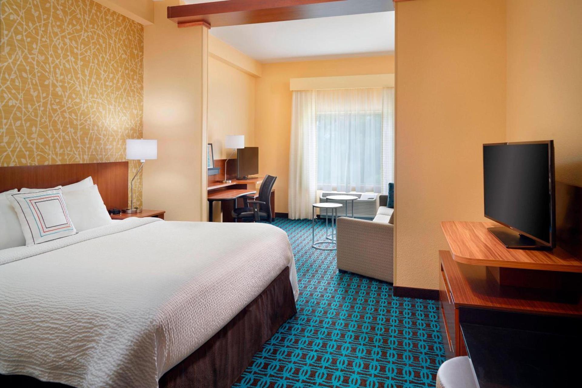 Fairfield Inn & Suites by Marriott Hendersonville Flat Rock photo 11