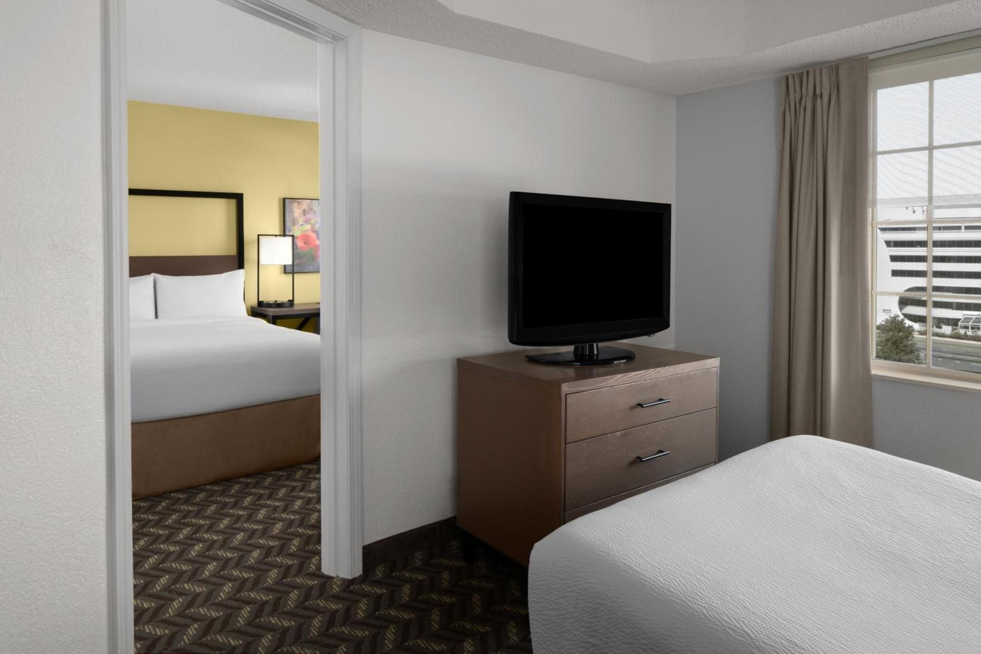 Residence Inn by Marriott Tysons photo 39