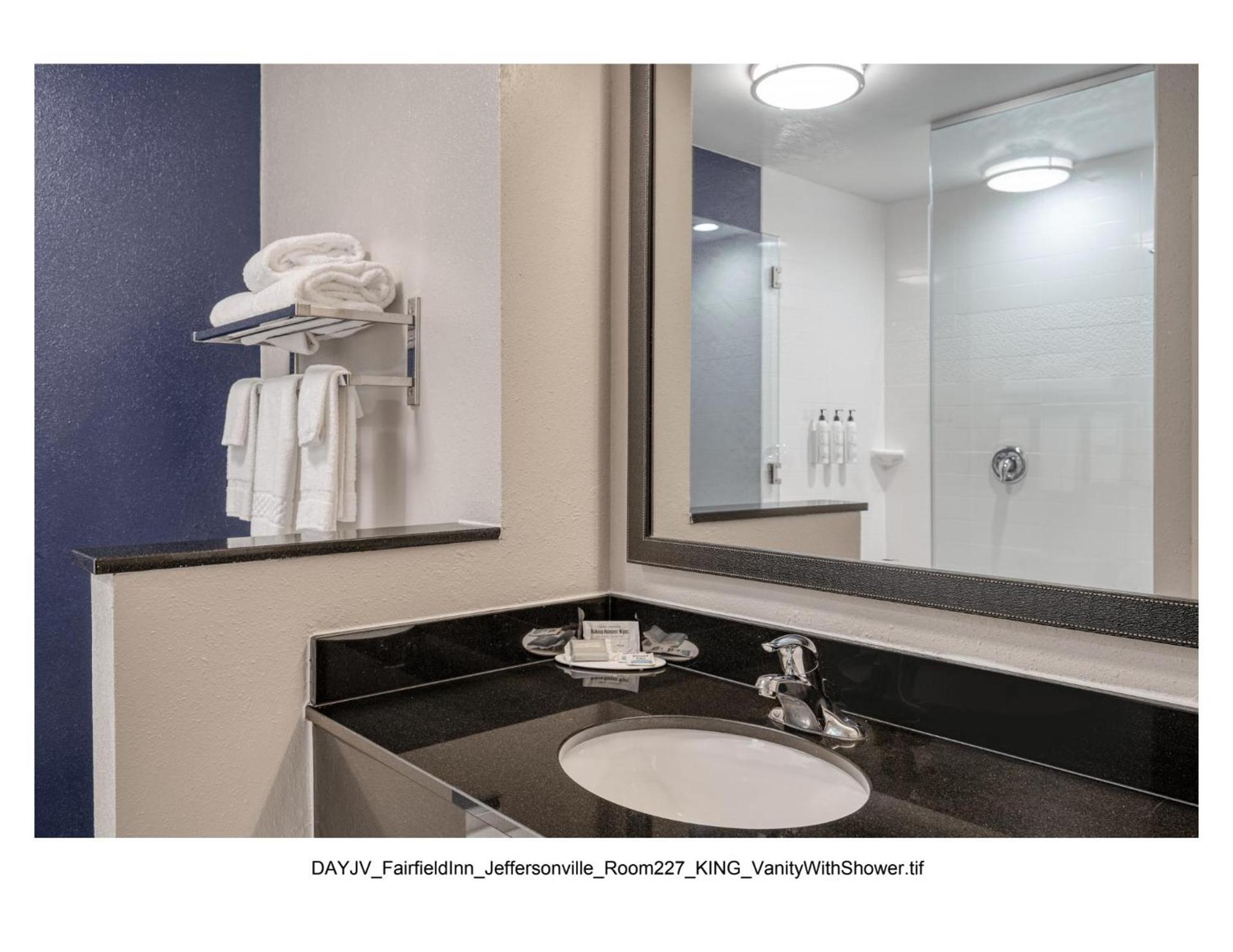 Fairfield Inn & Suites by Marriott Jeffersonville I-71 photo 14