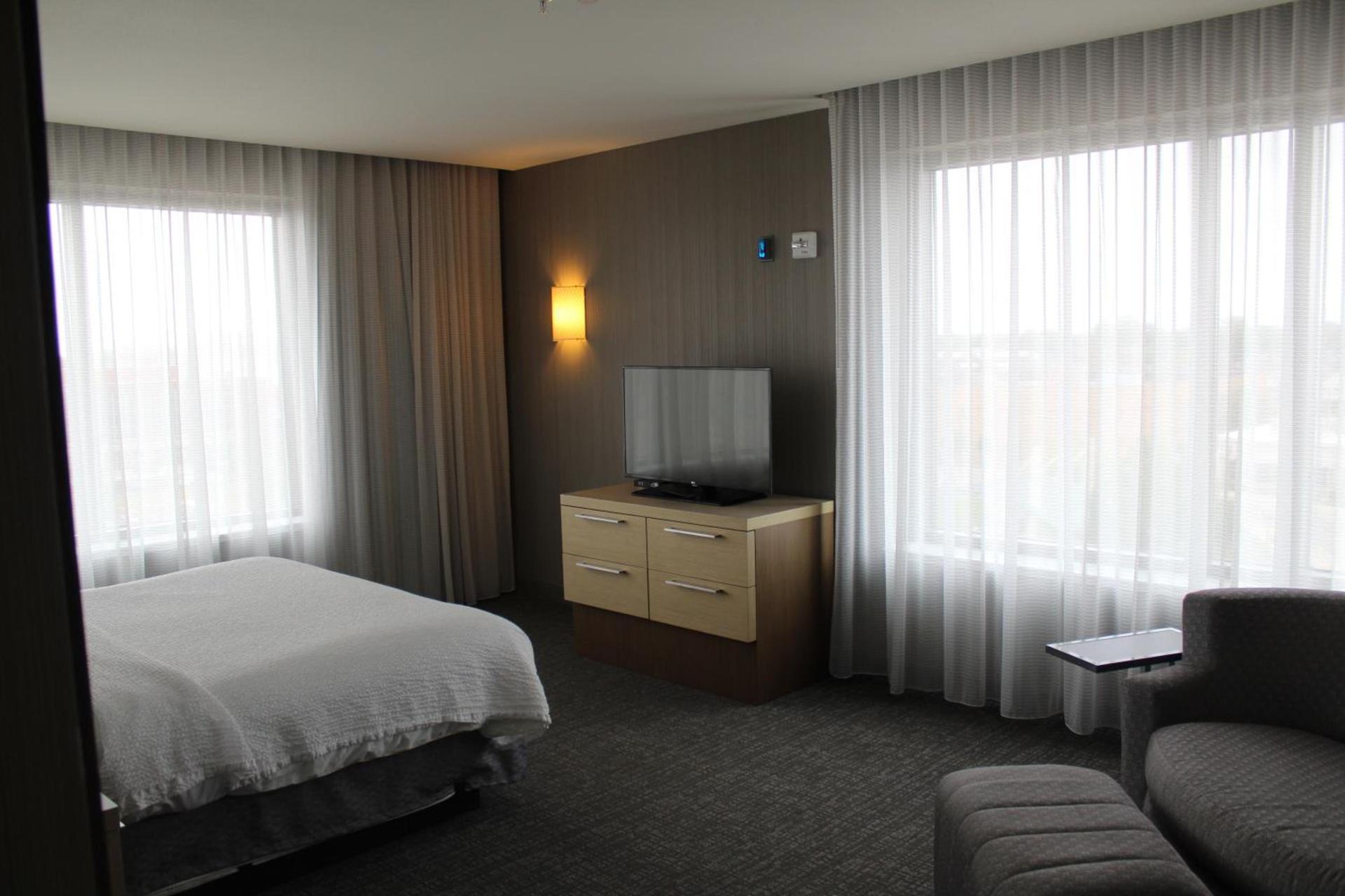 Courtyard by Marriott Muncie at Horizon Convention Center photo 12