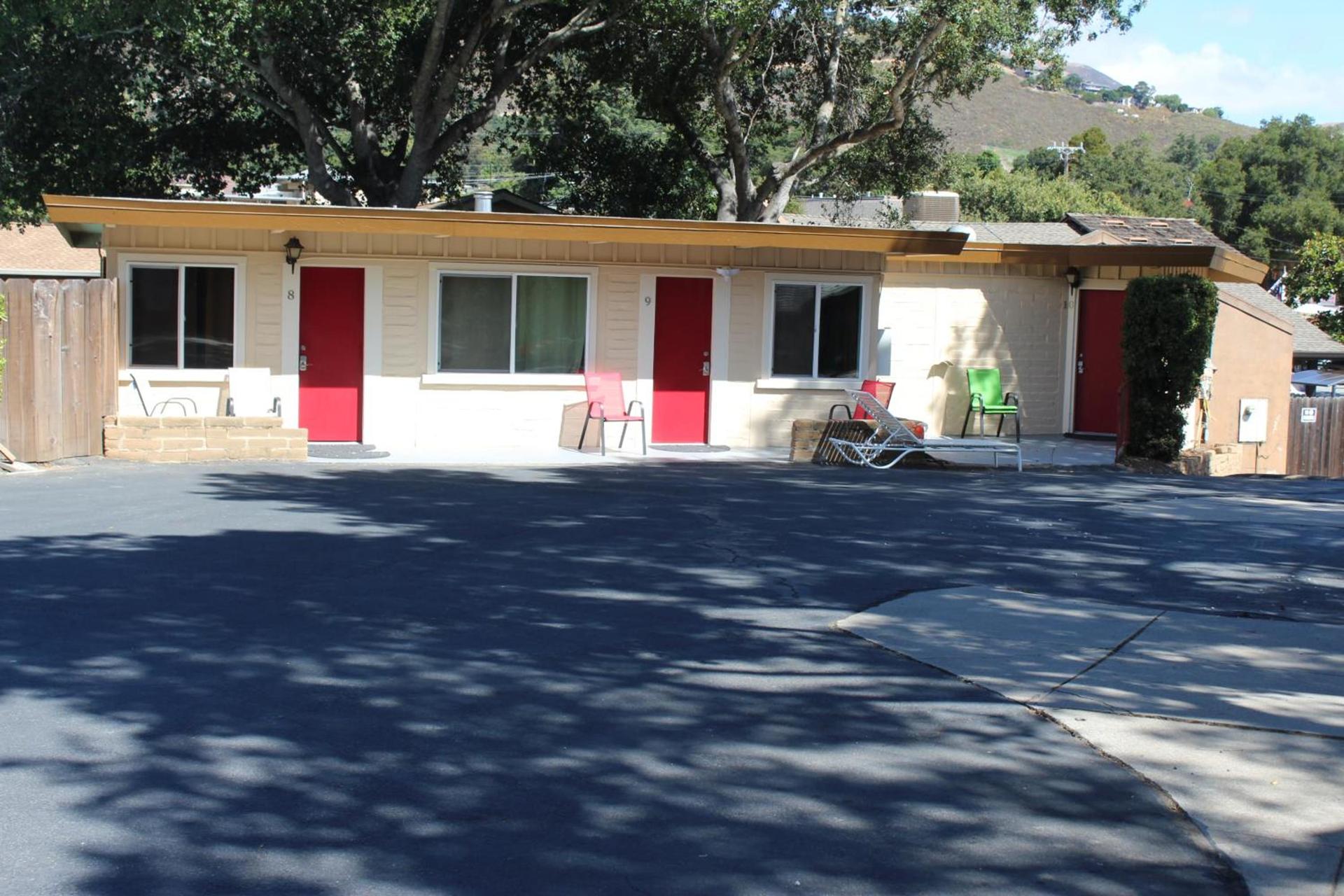 Little European Lodge photo 24
