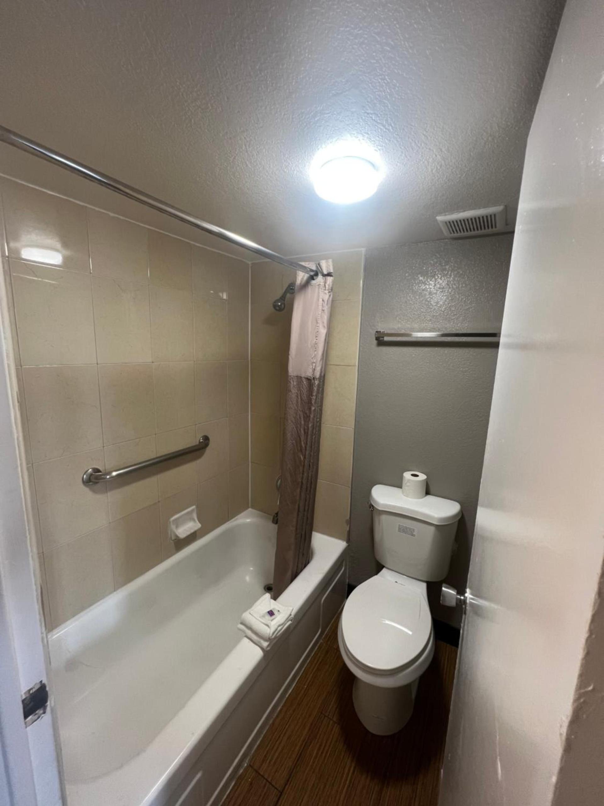 Motel 6 Glendale Phoenix photo 46