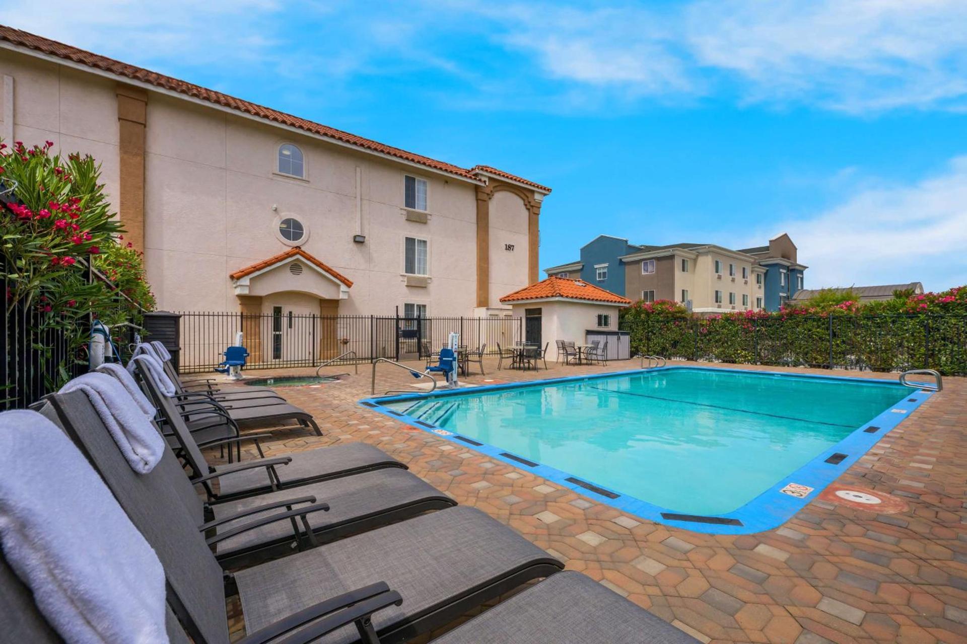 Best Western Salinas Valley Inn & Suites photo 35