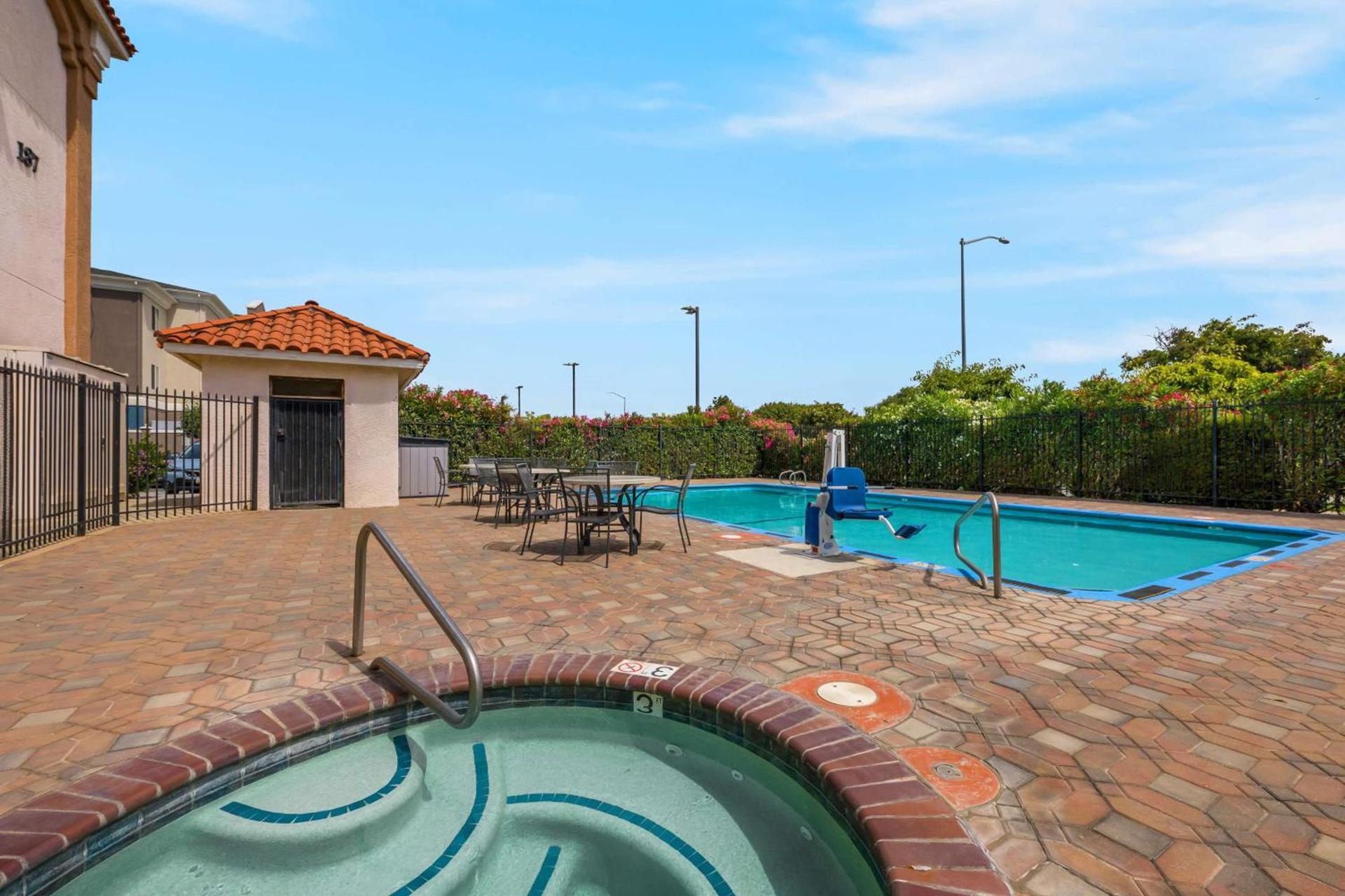 Best Western Salinas Valley Inn & Suites photo 8
