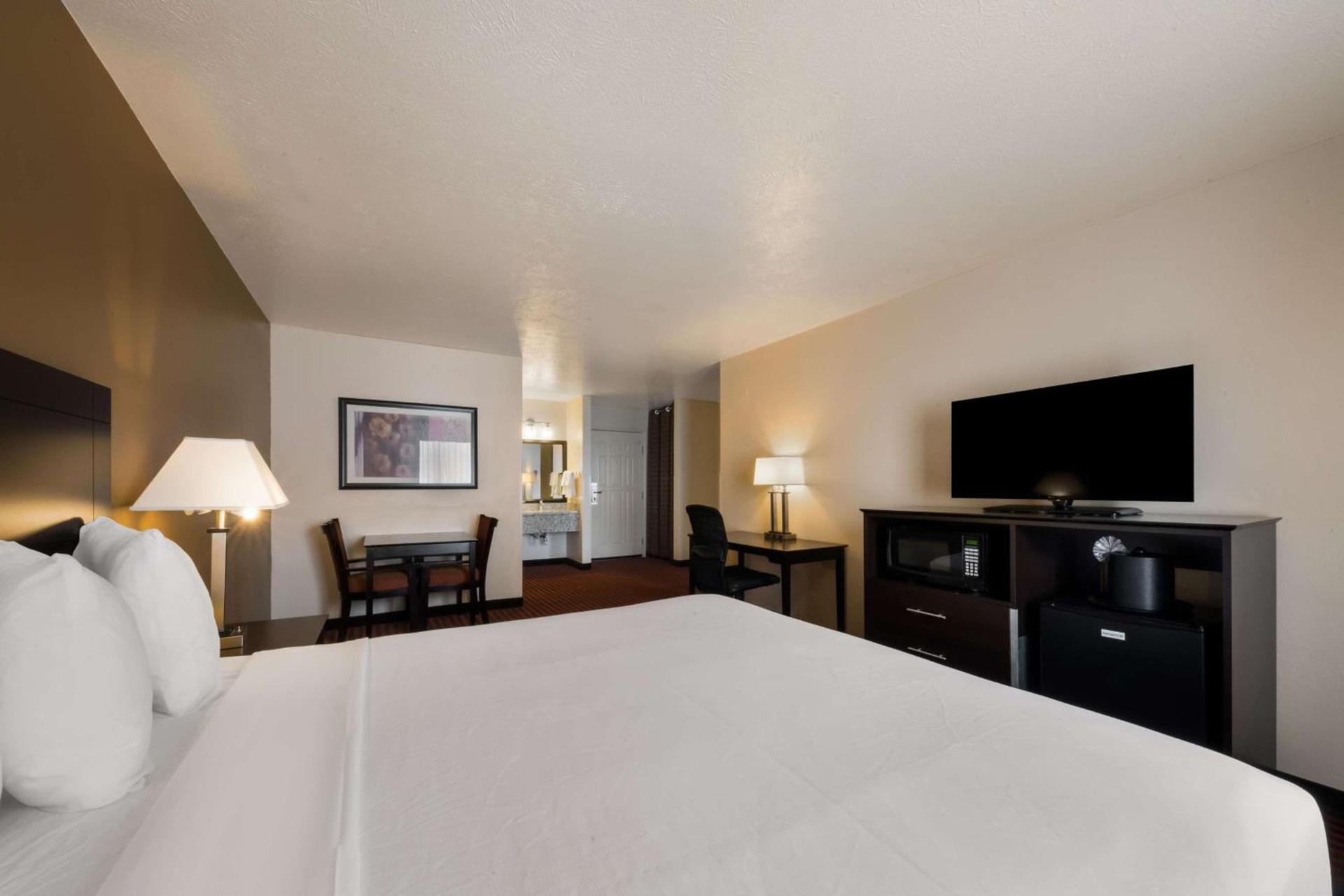 Best Western Salinas Valley Inn & Suites photo 20