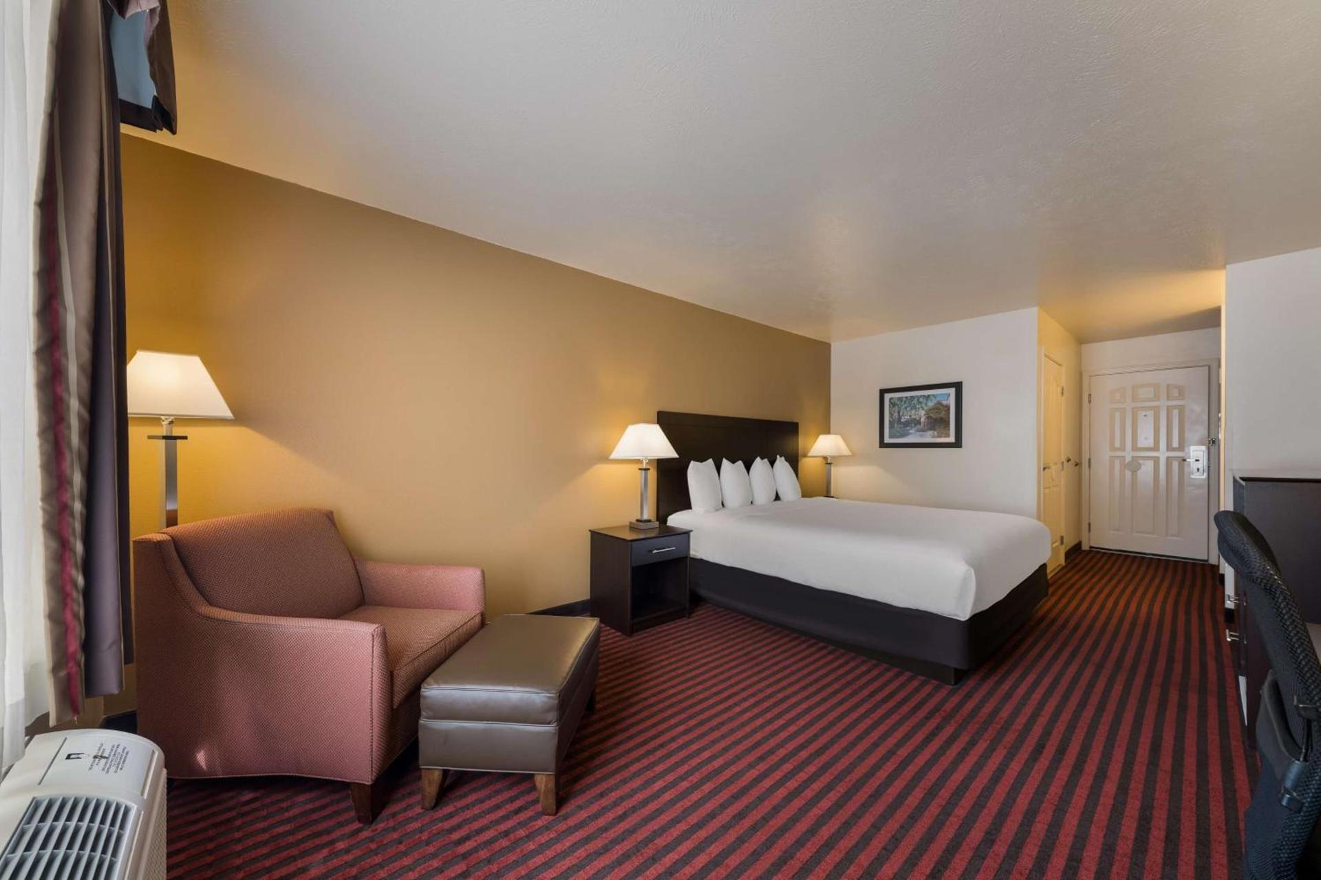 Best Western Salinas Valley Inn & Suites photo 22