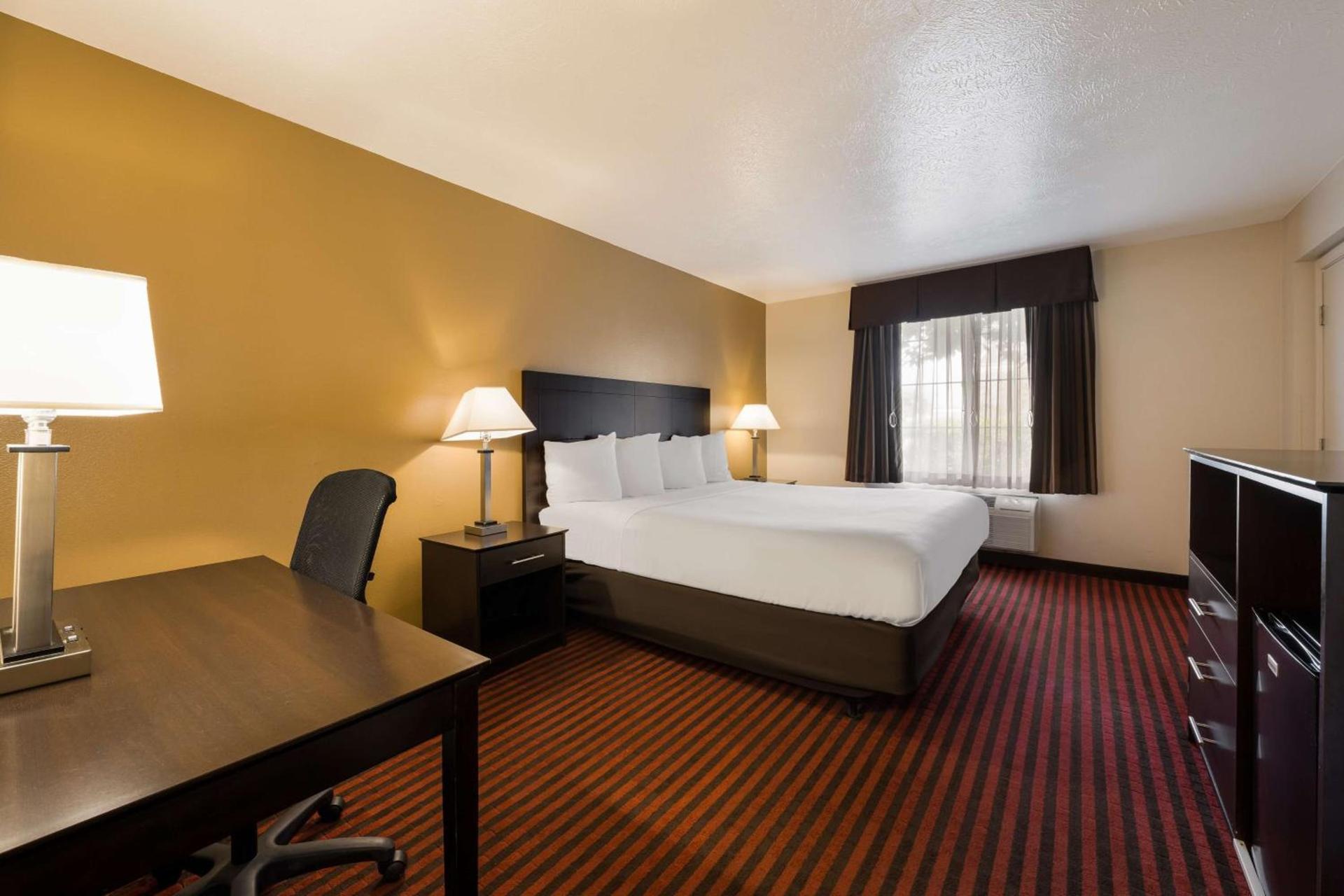 Best Western Salinas Valley Inn & Suites photo 27
