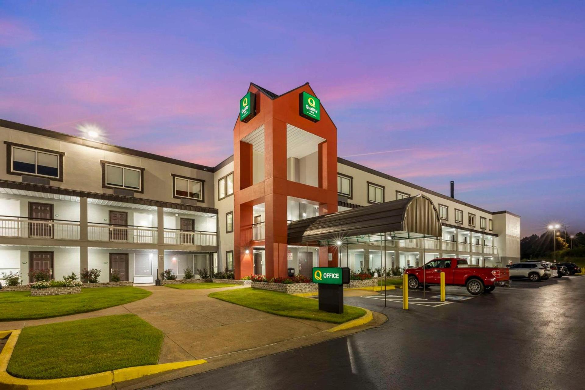 Quality Inn Jackson Northwest photo 3