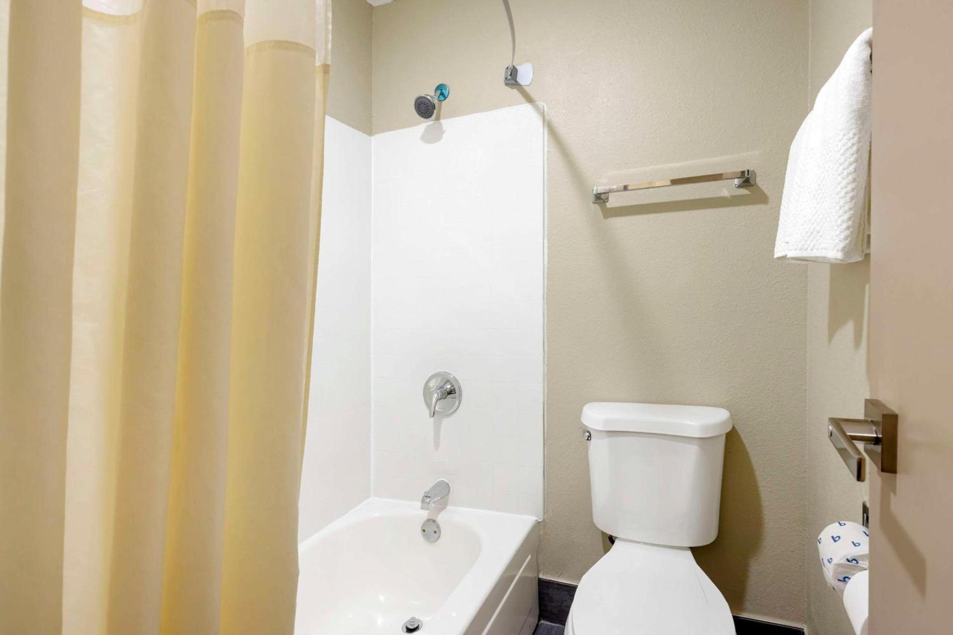 Quality Inn Jackson Northwest photo 22