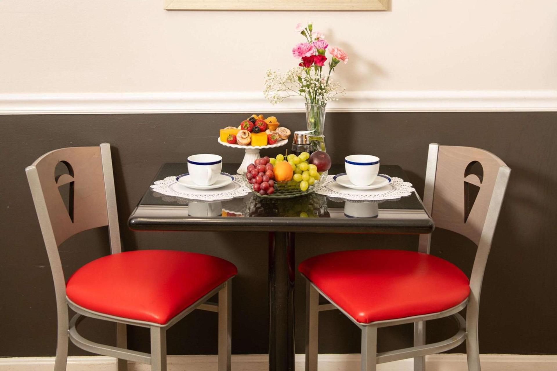 Rodeway Inn Middletown - Newport photo 49