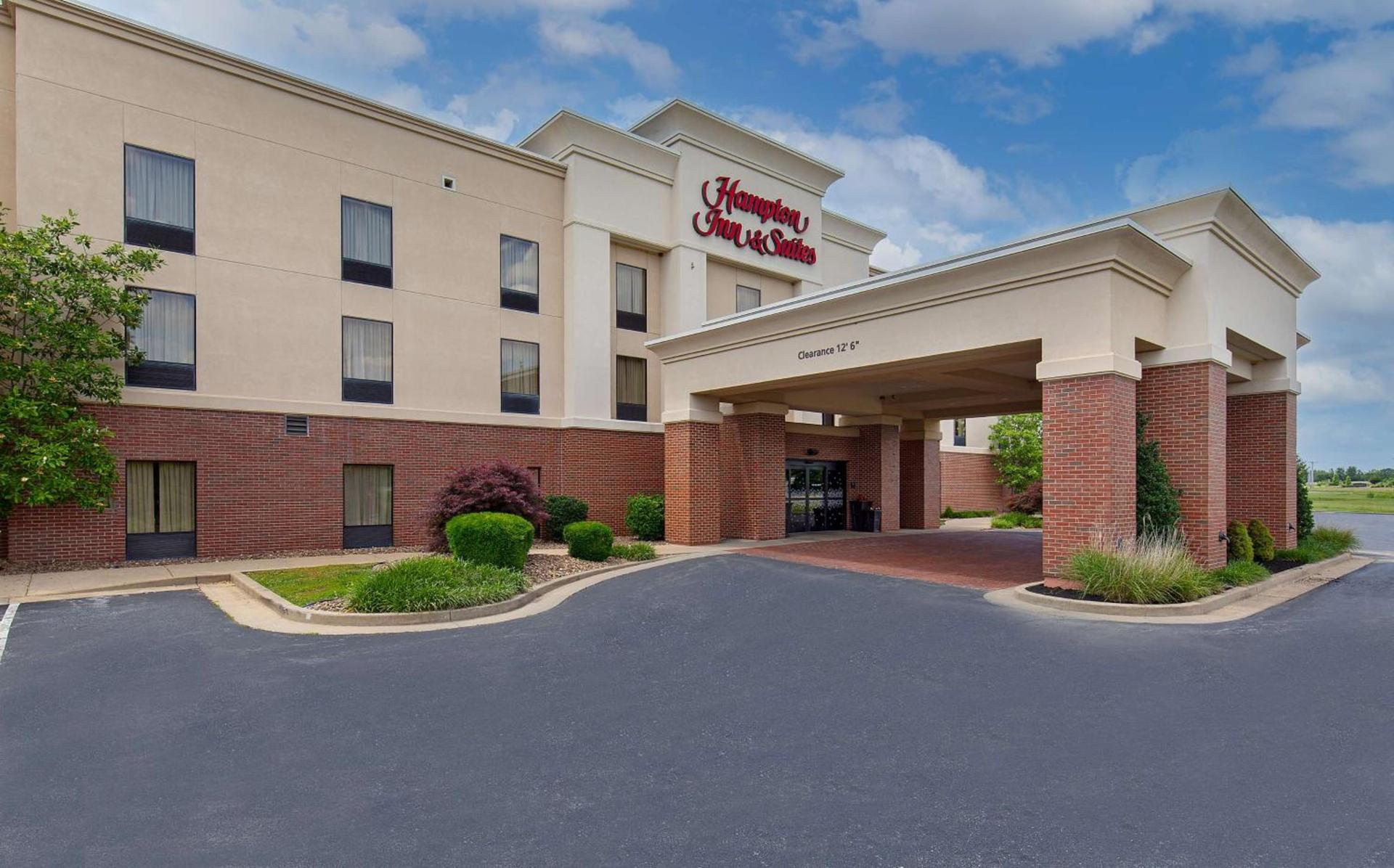 Hampton Inn & Suites Madisonville photo 5