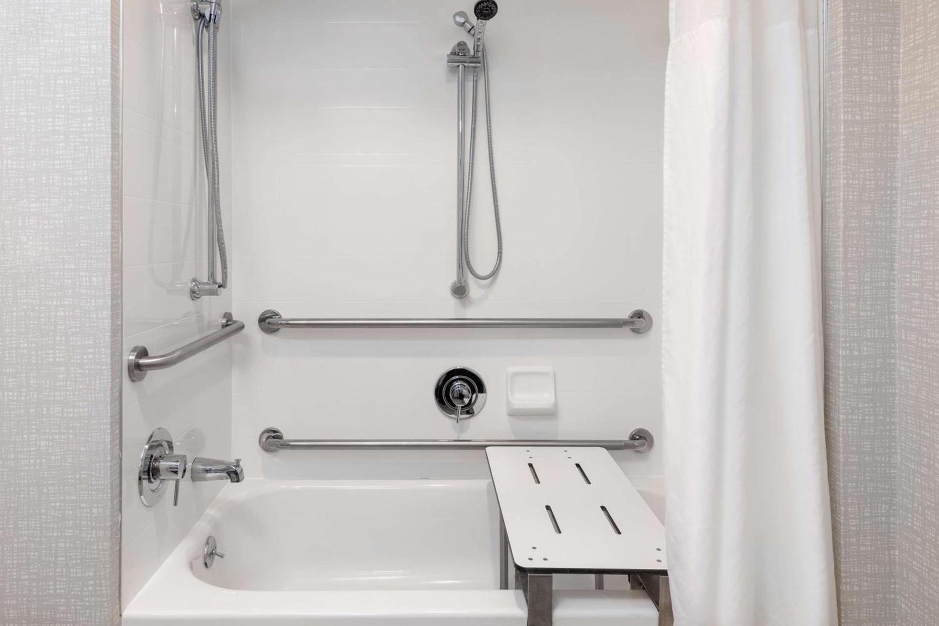 Hampton Inn Boston Bedford Burlington photo 26