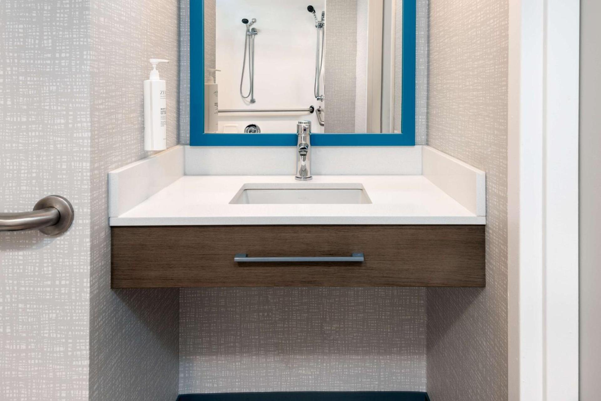 Hampton Inn Boston Bedford Burlington photo 37