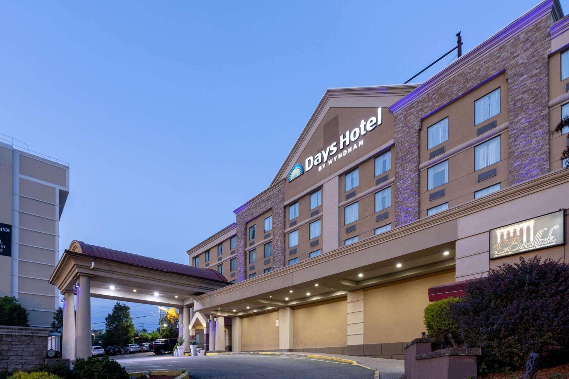 Days Hotel by Wyndham North Bergen — hotel in North Bergen