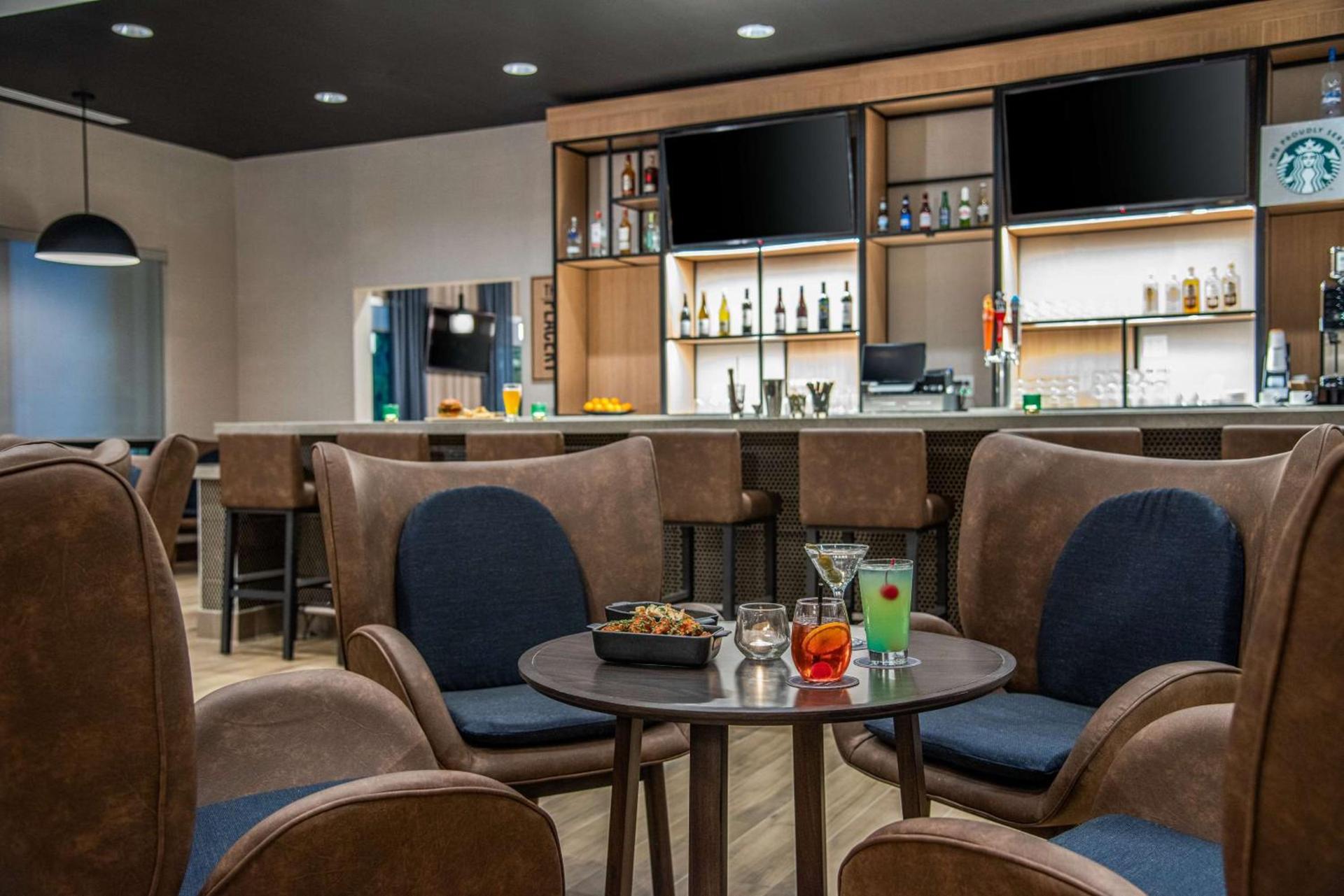 Hyatt Place Newark-Silicon Valley photo 7