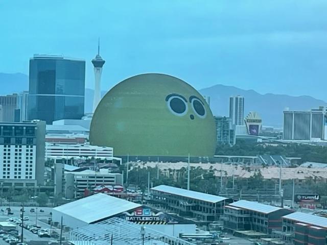 Signature MGM Suite with Strip and Sphere View photo 23