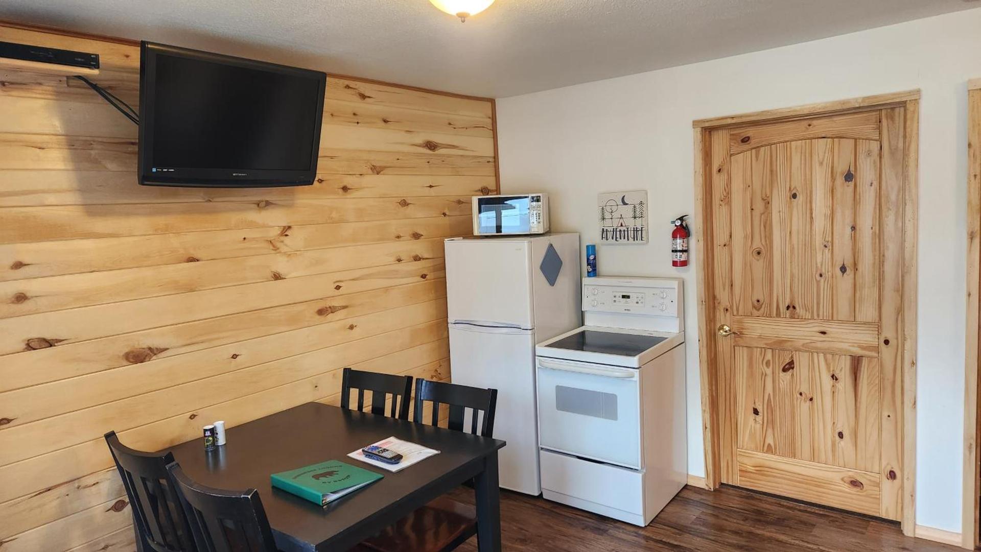 Beargrass Lodging & RV Resort photo 20