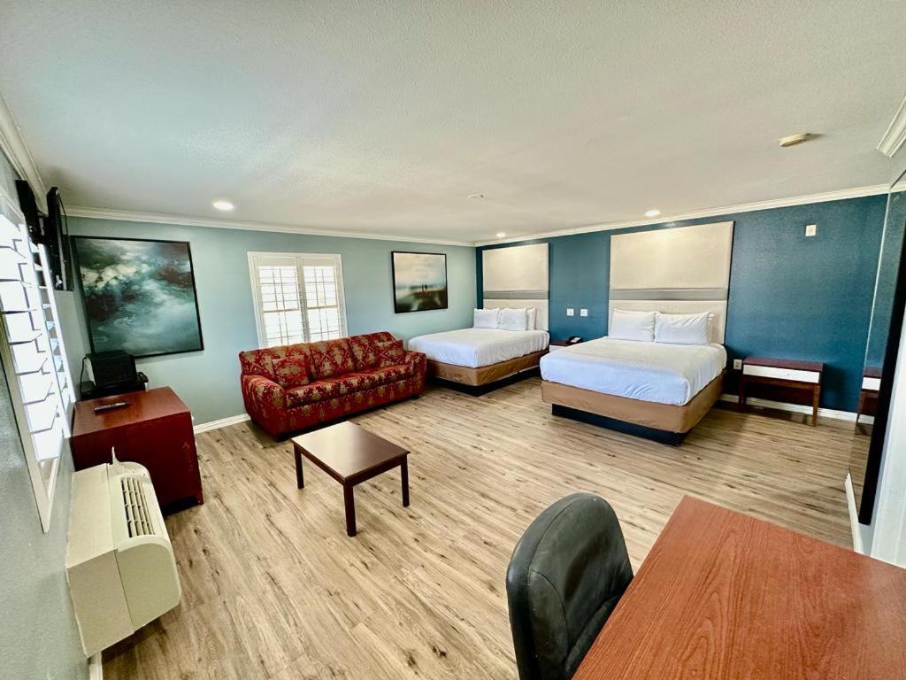 Executive Inn & Suites Magnolia photo 13