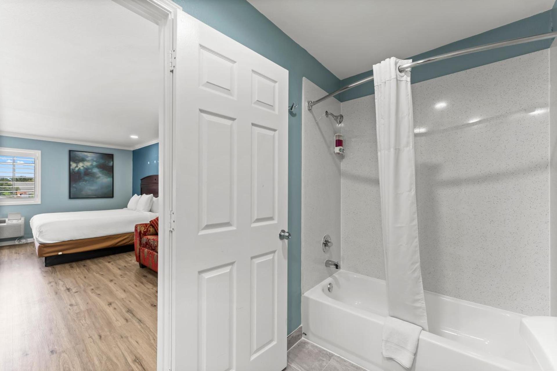 Executive Inn & Suites Magnolia photo 4