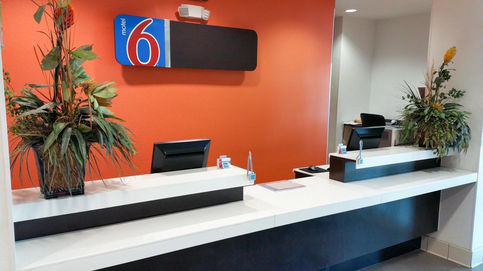 Motel 6-Eagle Pass, TX - Lakeside photo 48